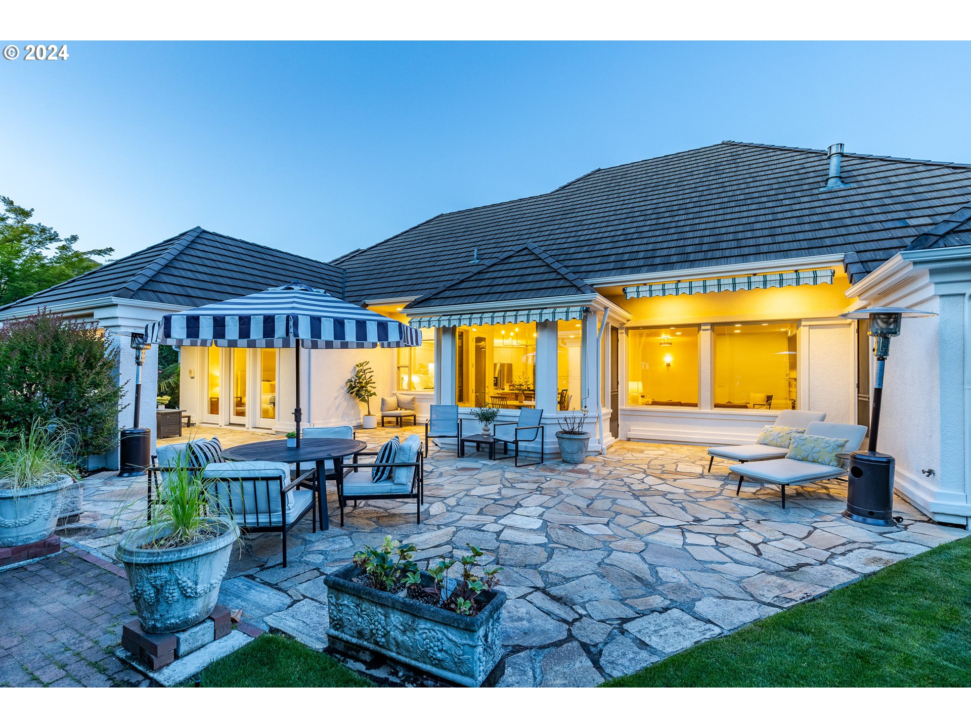 2928 DARRIEN
