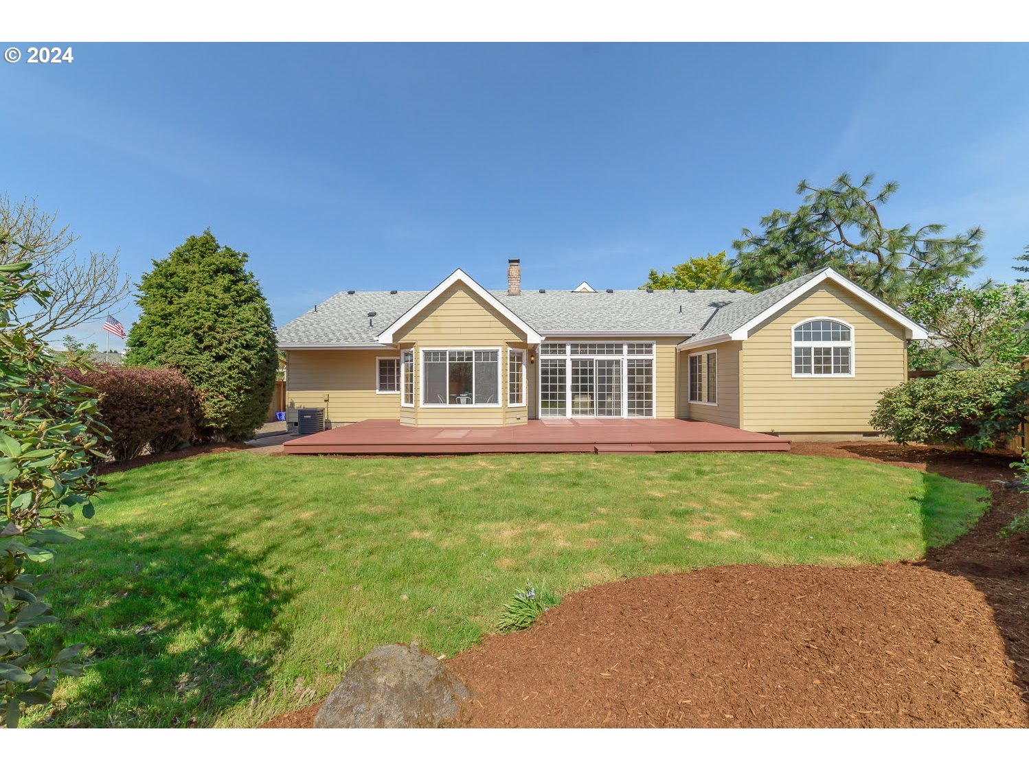 985 CHATEAU MEADOWS DR