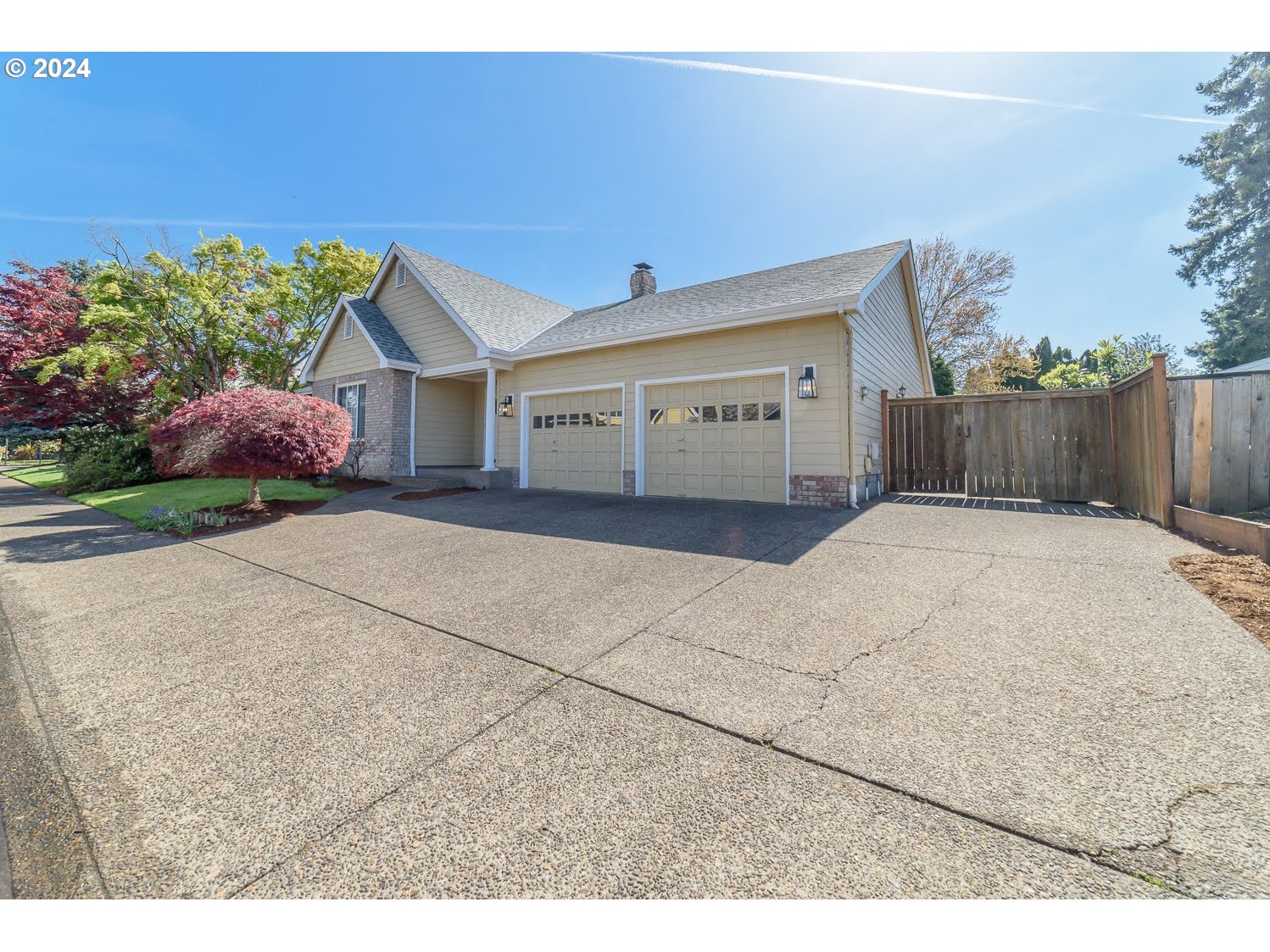 985 CHATEAU MEADOWS DR