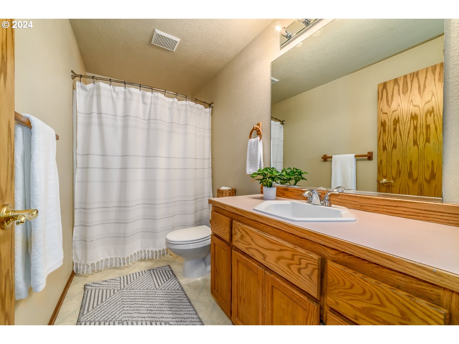 985 CHATEAU MEADOWS DR