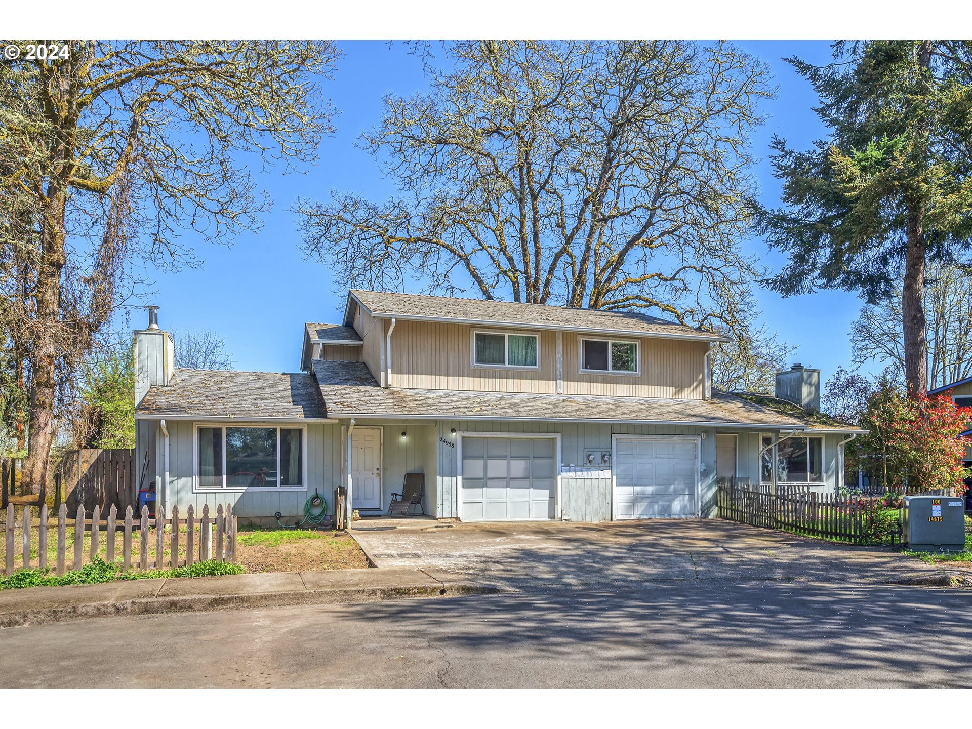 24956 OREGON CIR