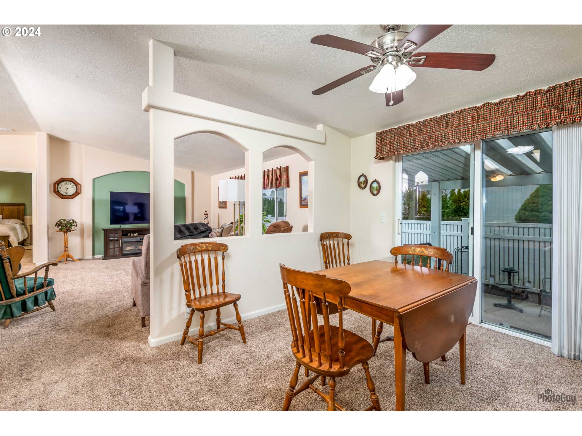 3220 CRESCENT AVE 95