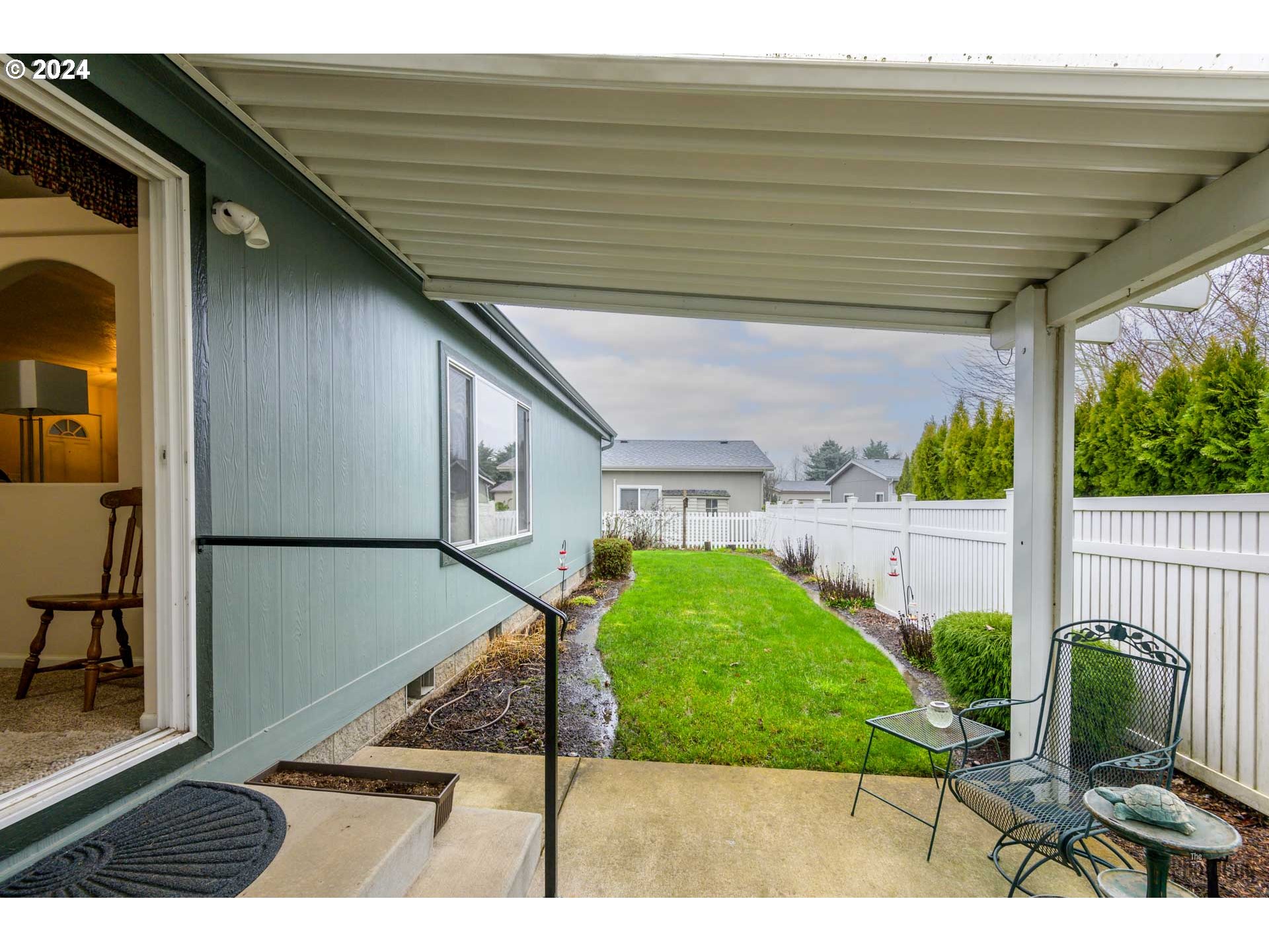 3220 CRESCENT AVE 95