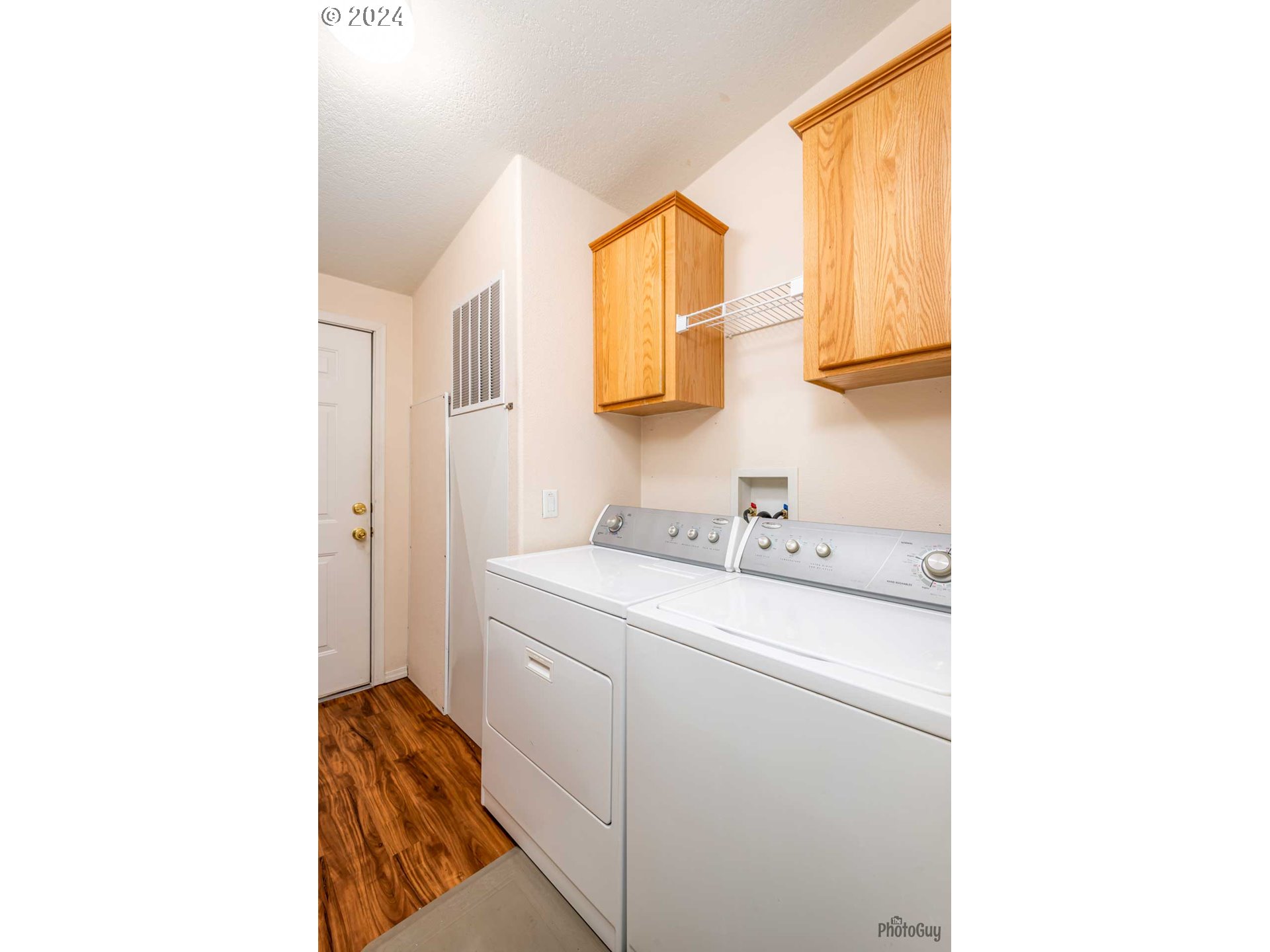 3220 CRESCENT AVE 95