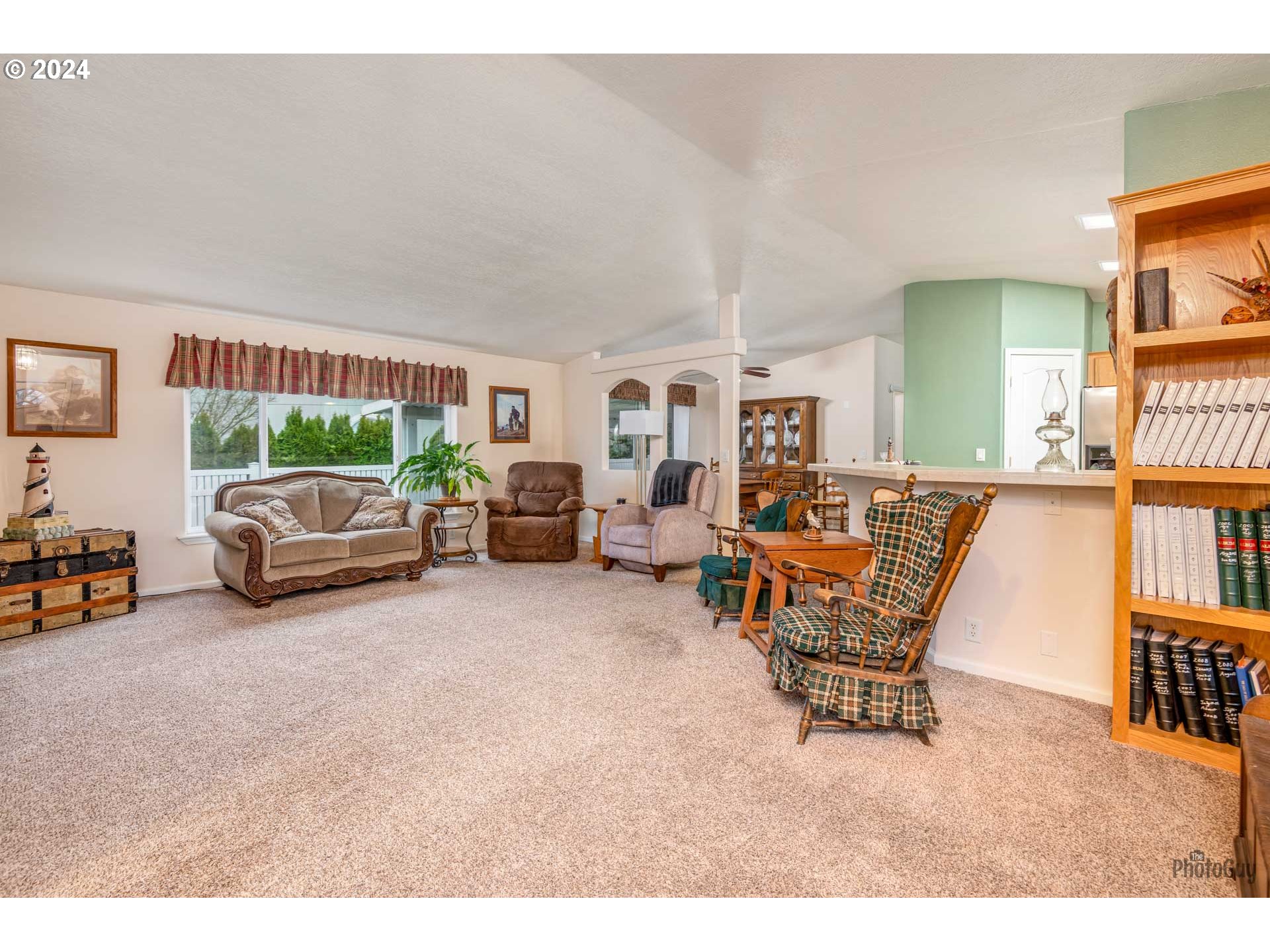 3220 CRESCENT AVE 95