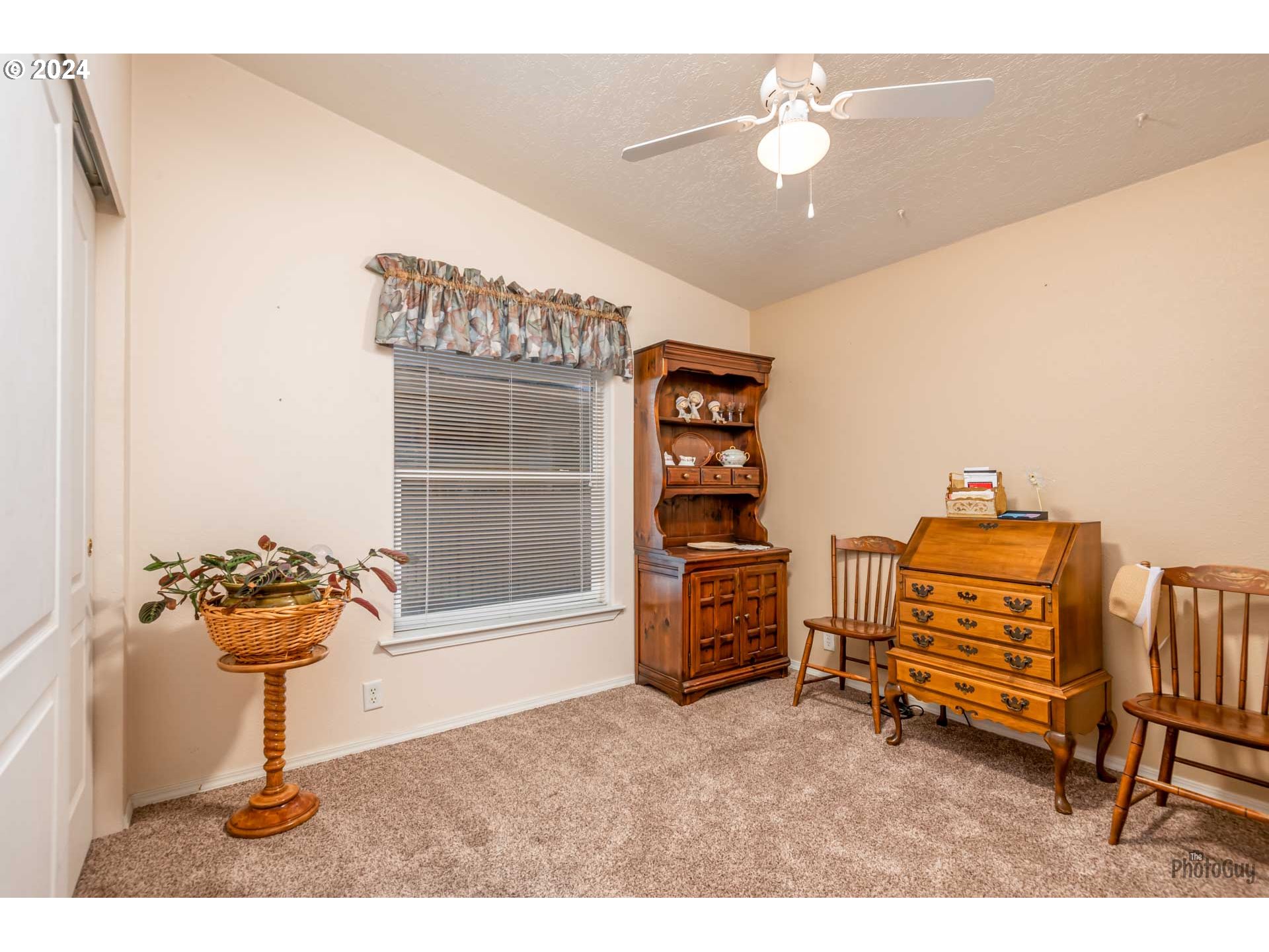 3220 CRESCENT AVE 95