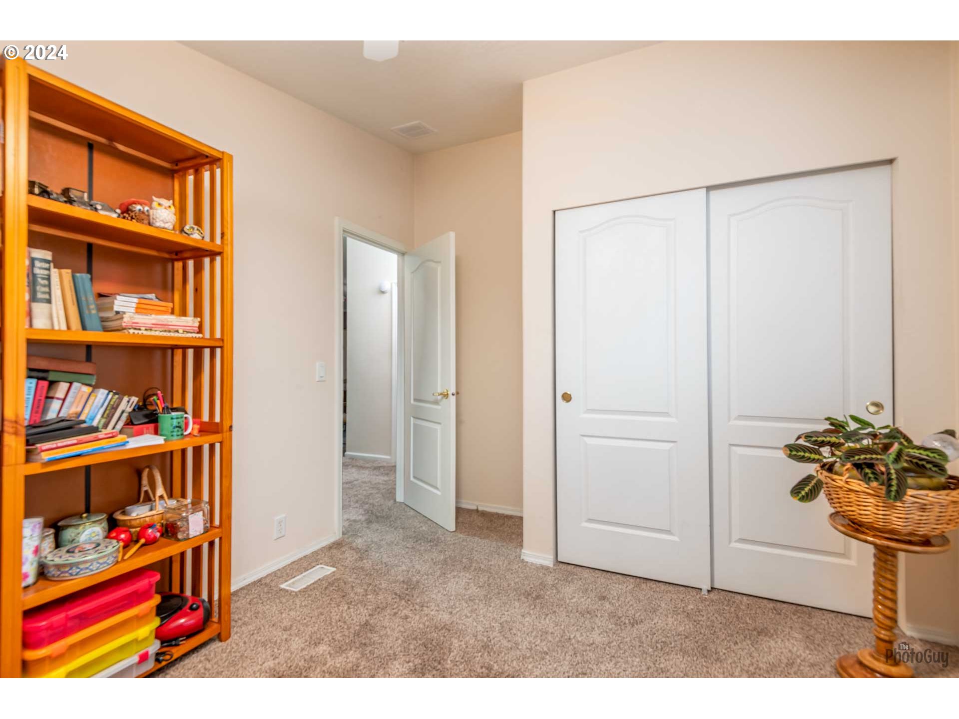 3220 CRESCENT AVE 95