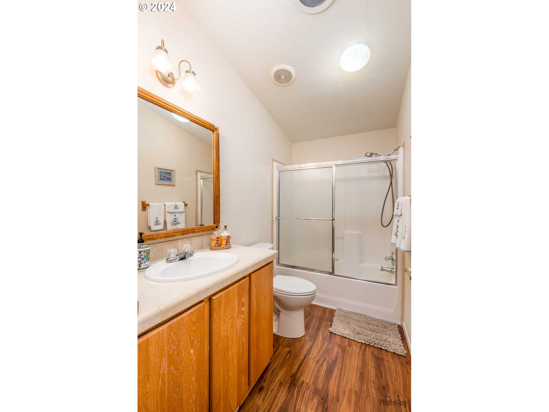 3220 CRESCENT AVE 95