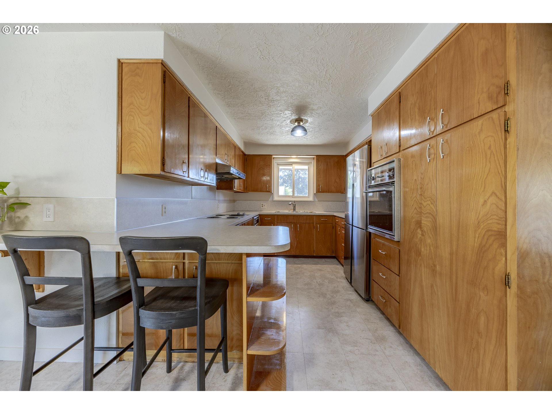 1458 YOLANDA AVE