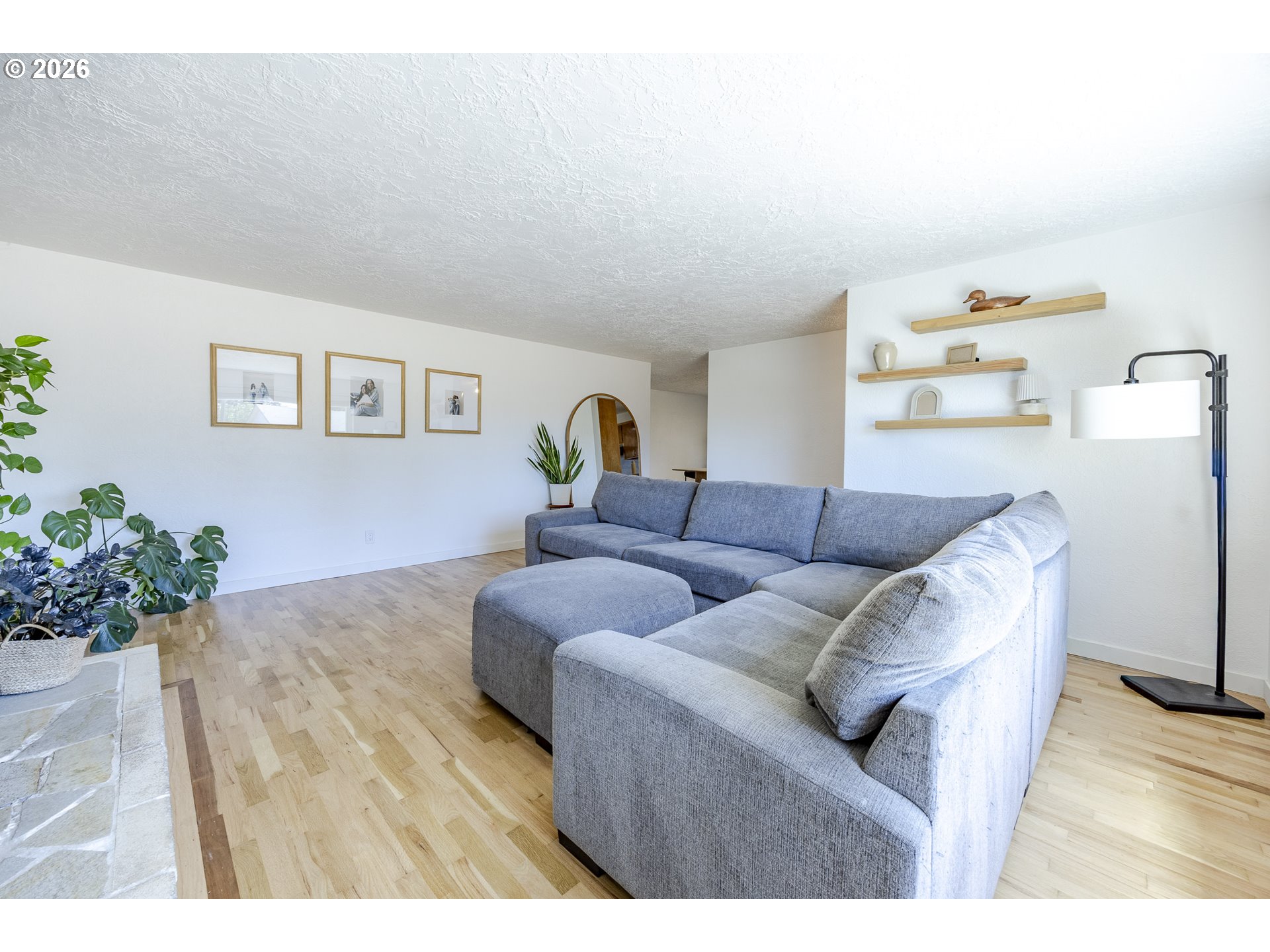 1458 YOLANDA AVE