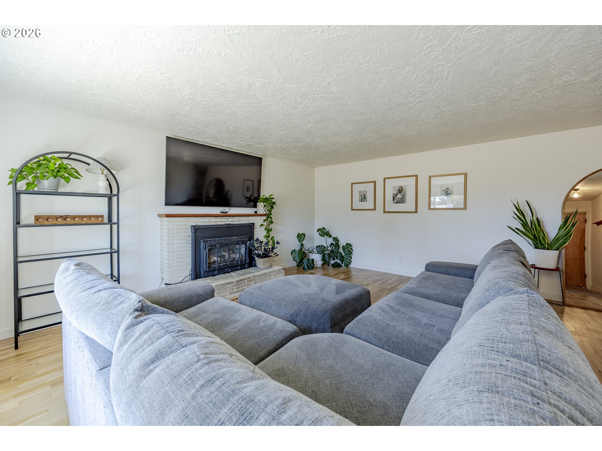 1458 YOLANDA AVE