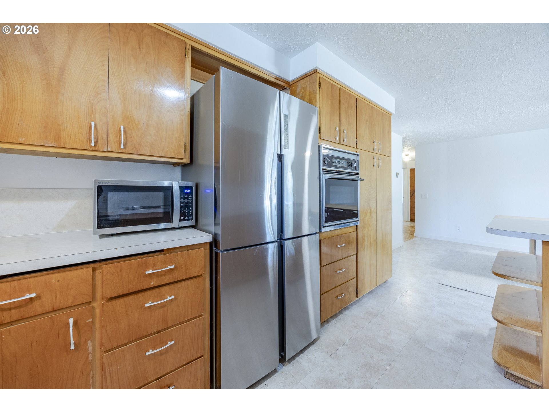 1458 YOLANDA AVE