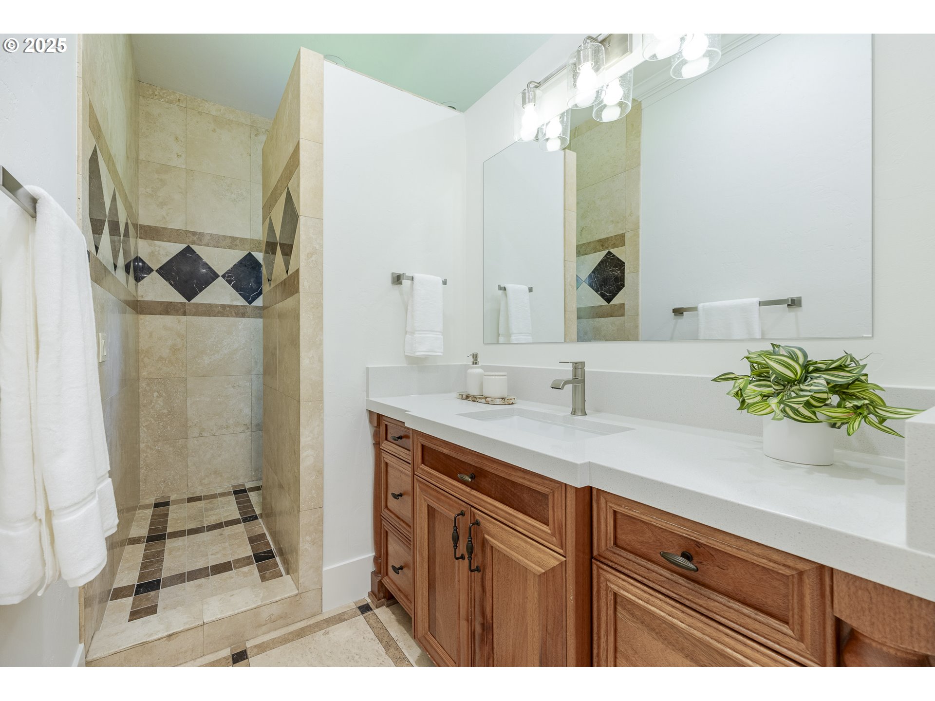 2892 RIVERWALK LOOP