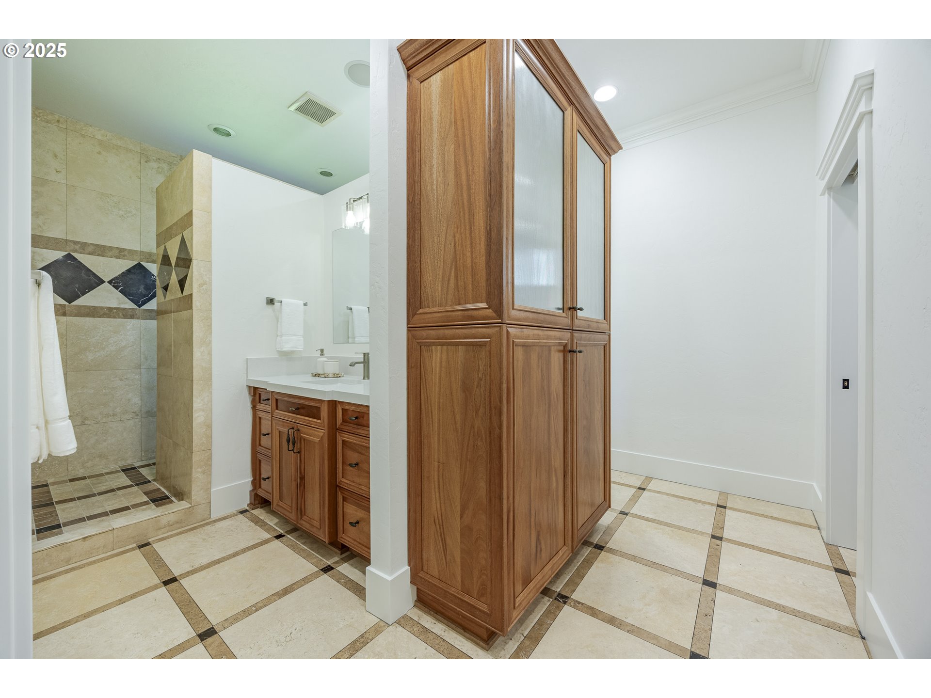 2892 RIVERWALK LOOP