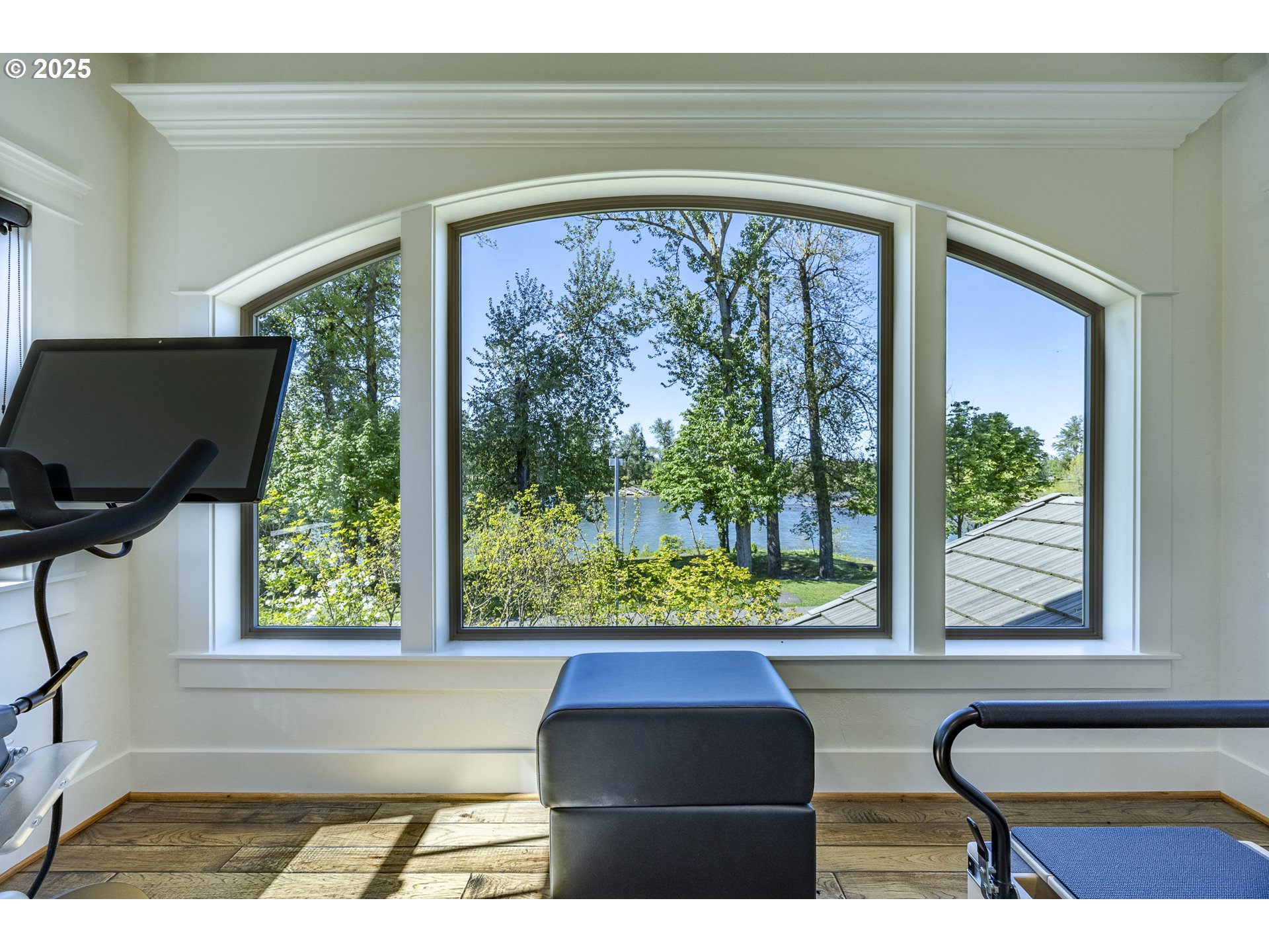 2892 RIVERWALK LOOP