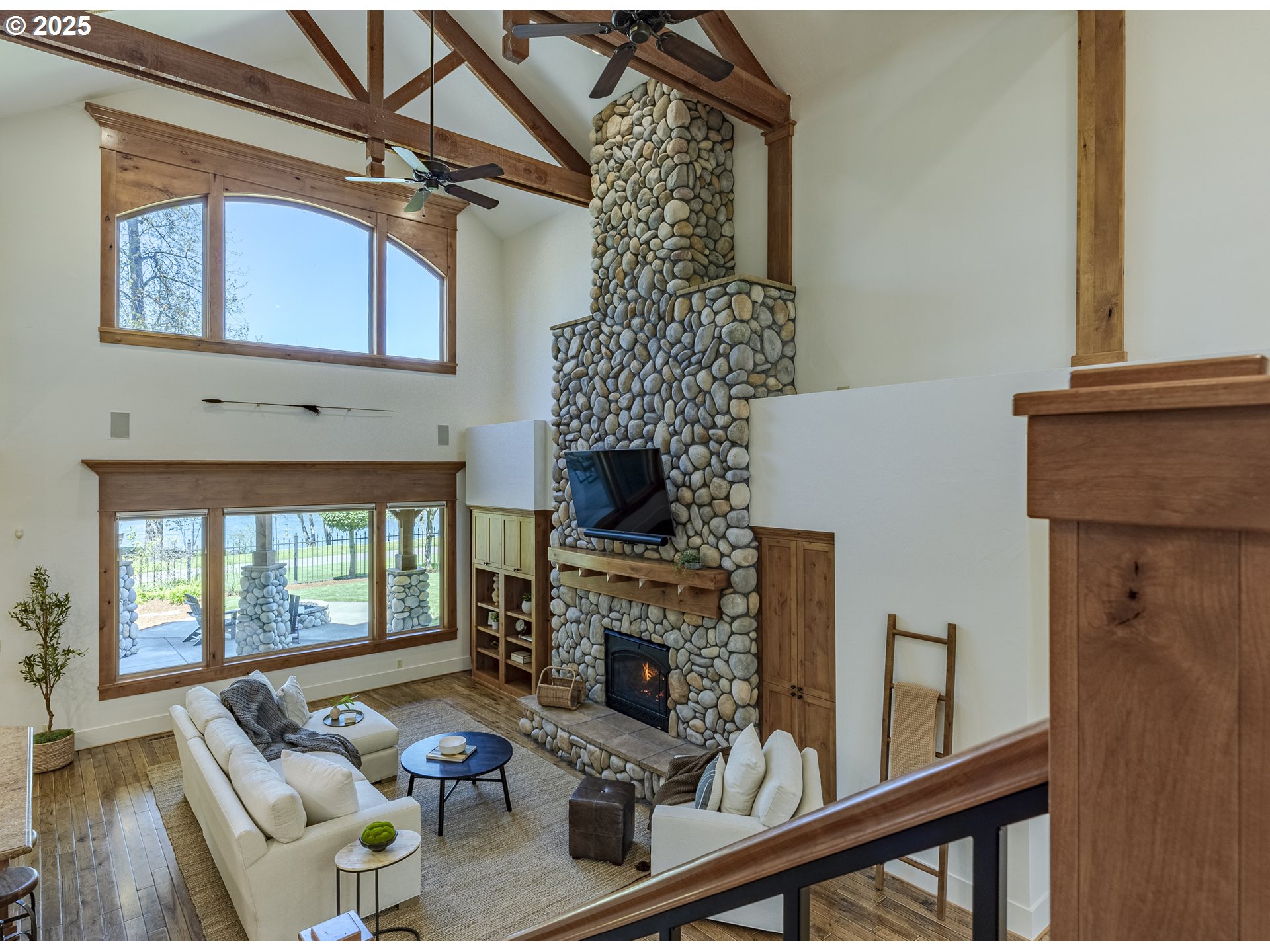 2892 RIVERWALK LOOP