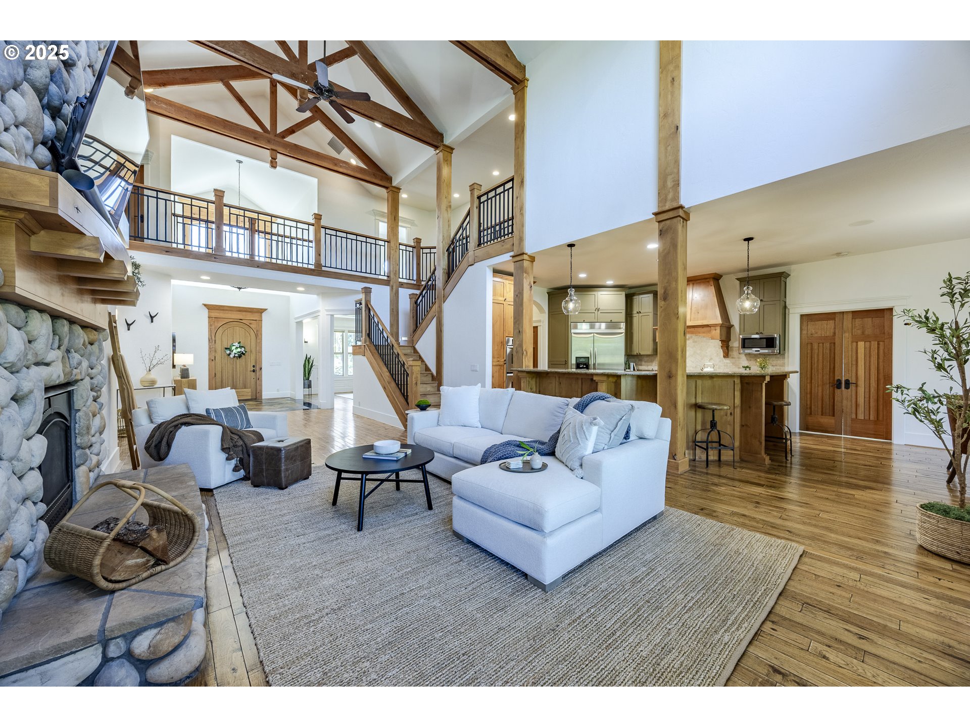 2892 RIVERWALK LOOP