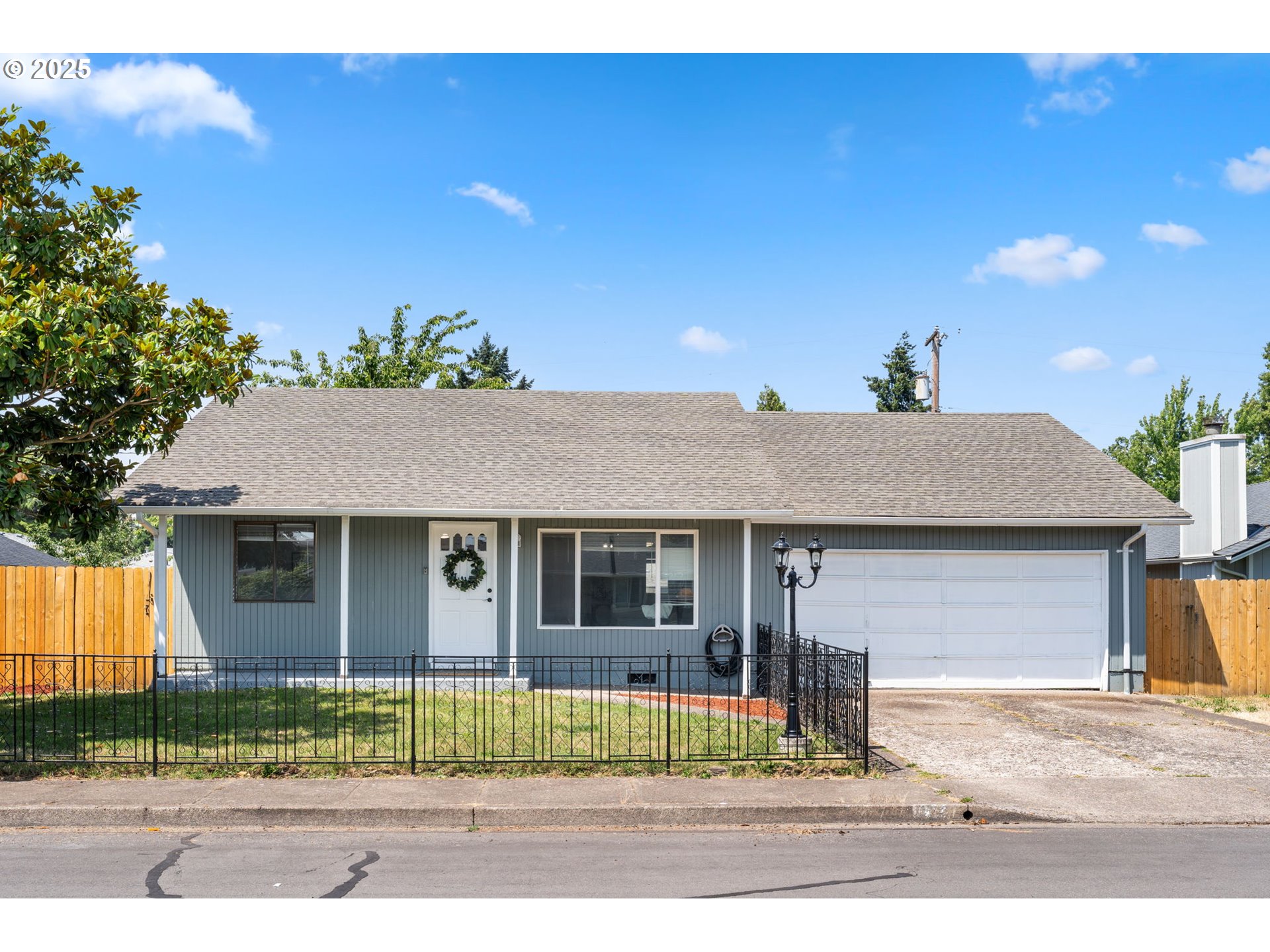 492 W OLYMPIC ST