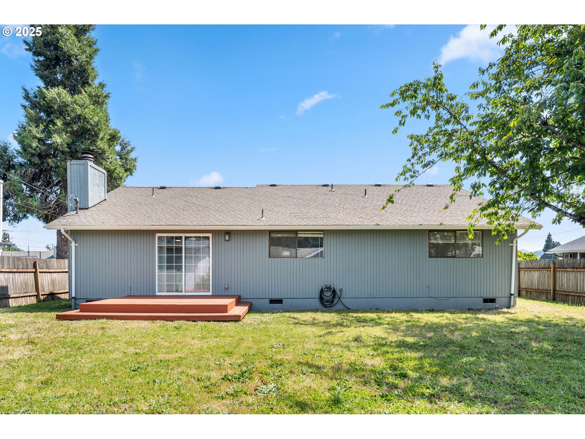 492 W OLYMPIC ST