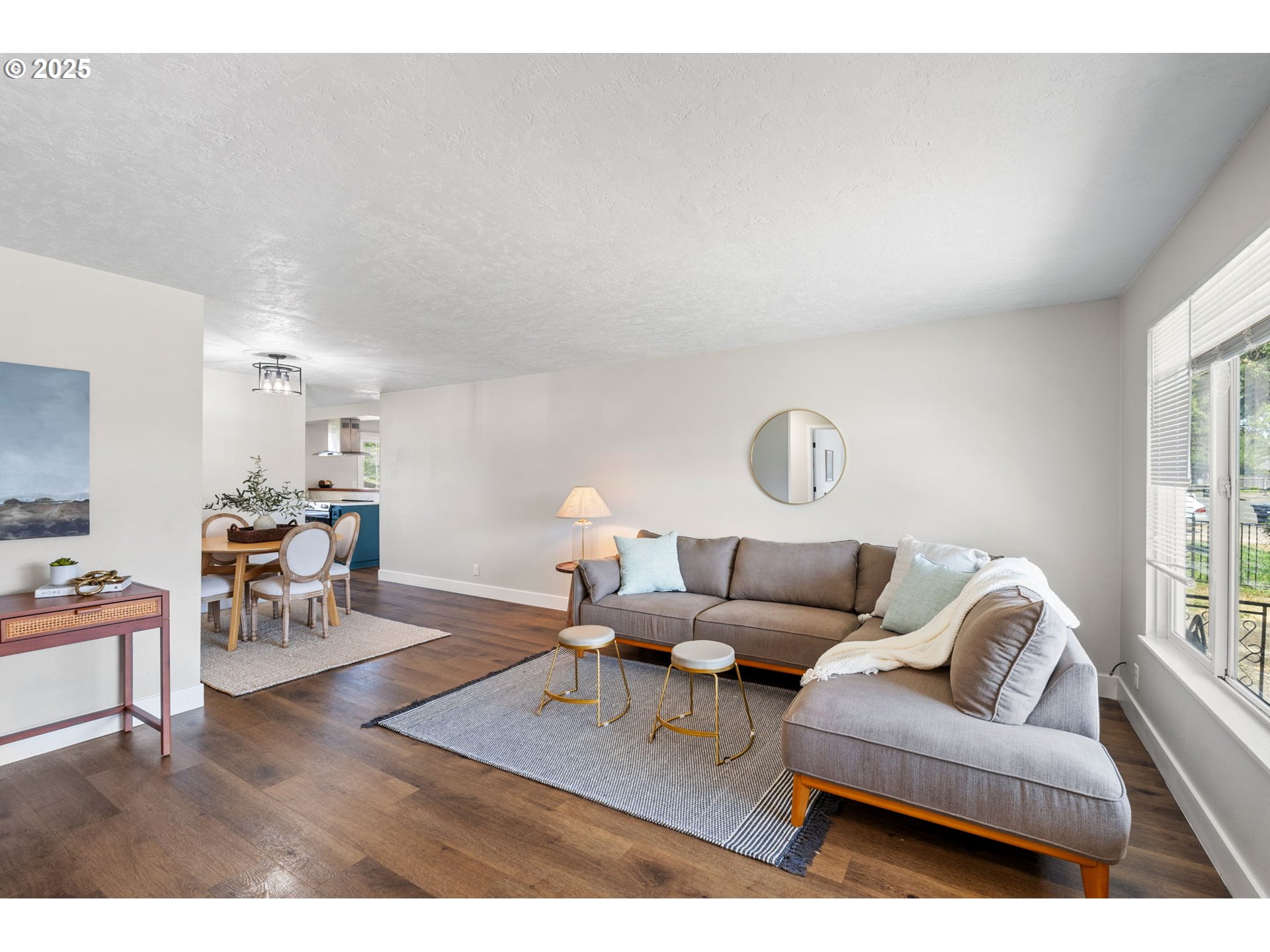 492 W OLYMPIC ST