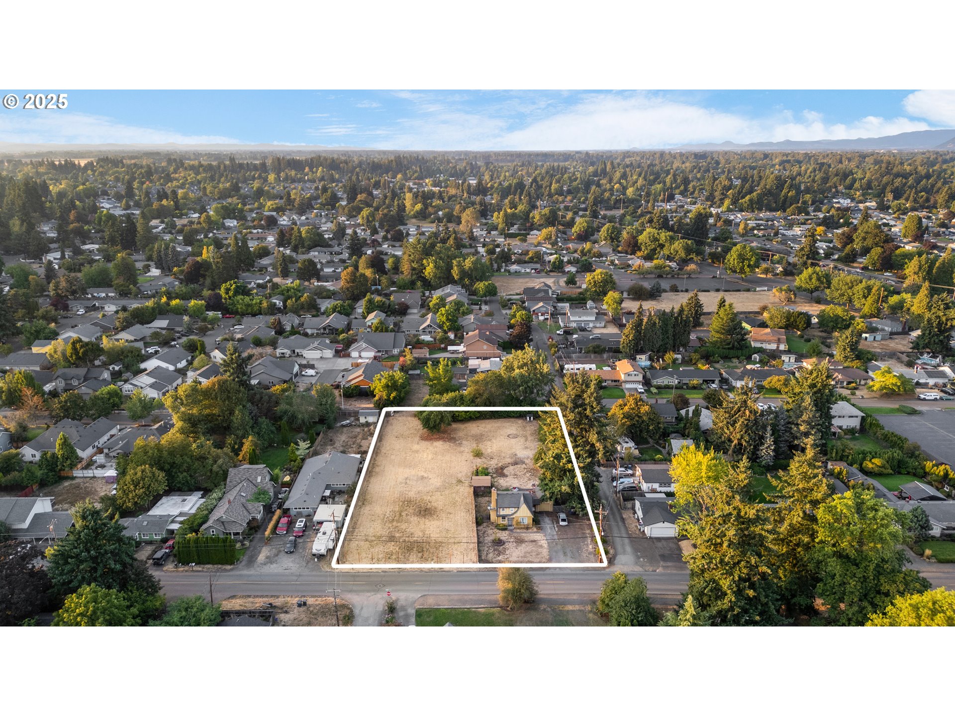 185 FERNDALE DR