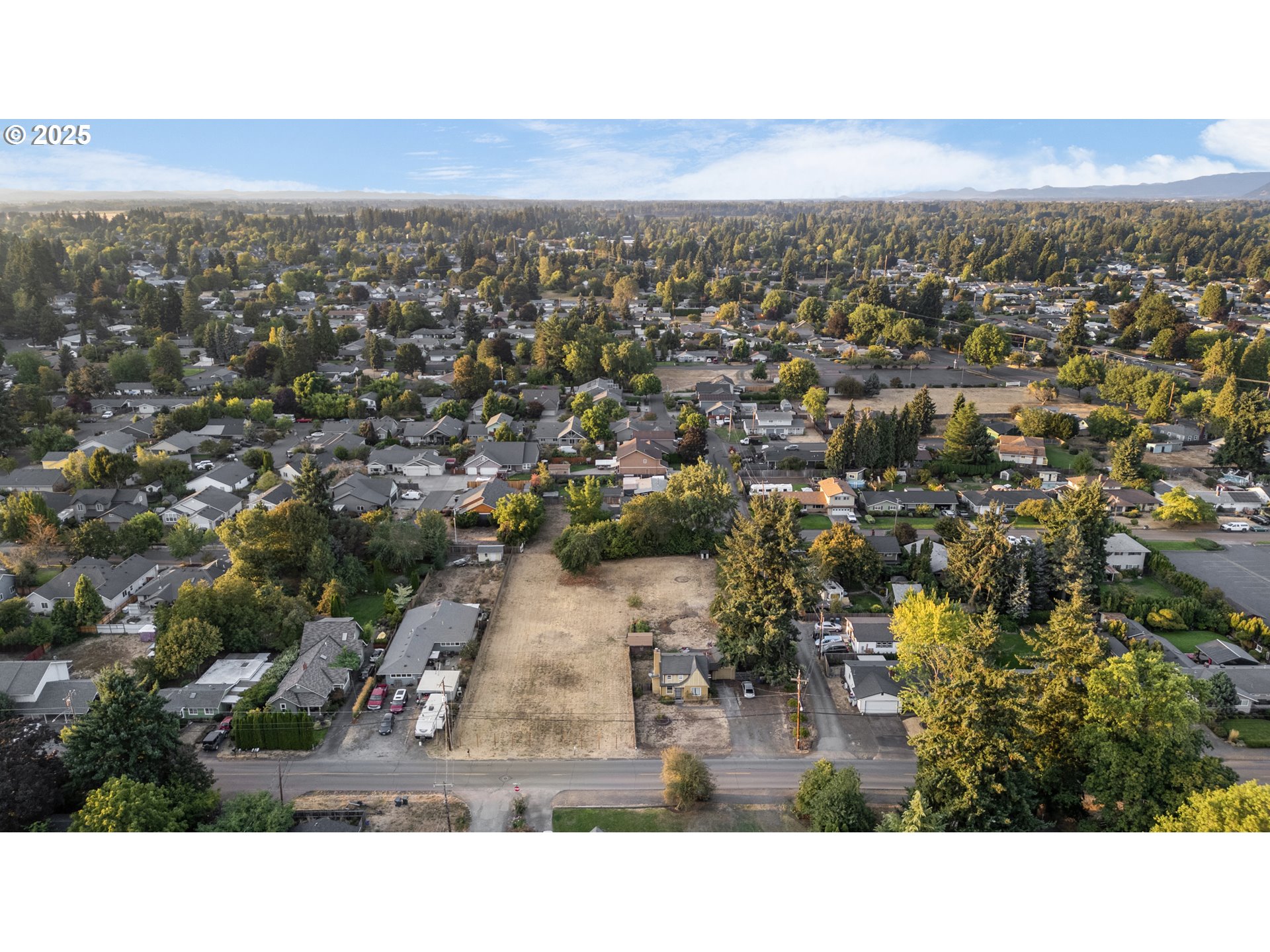 185 FERNDALE DR