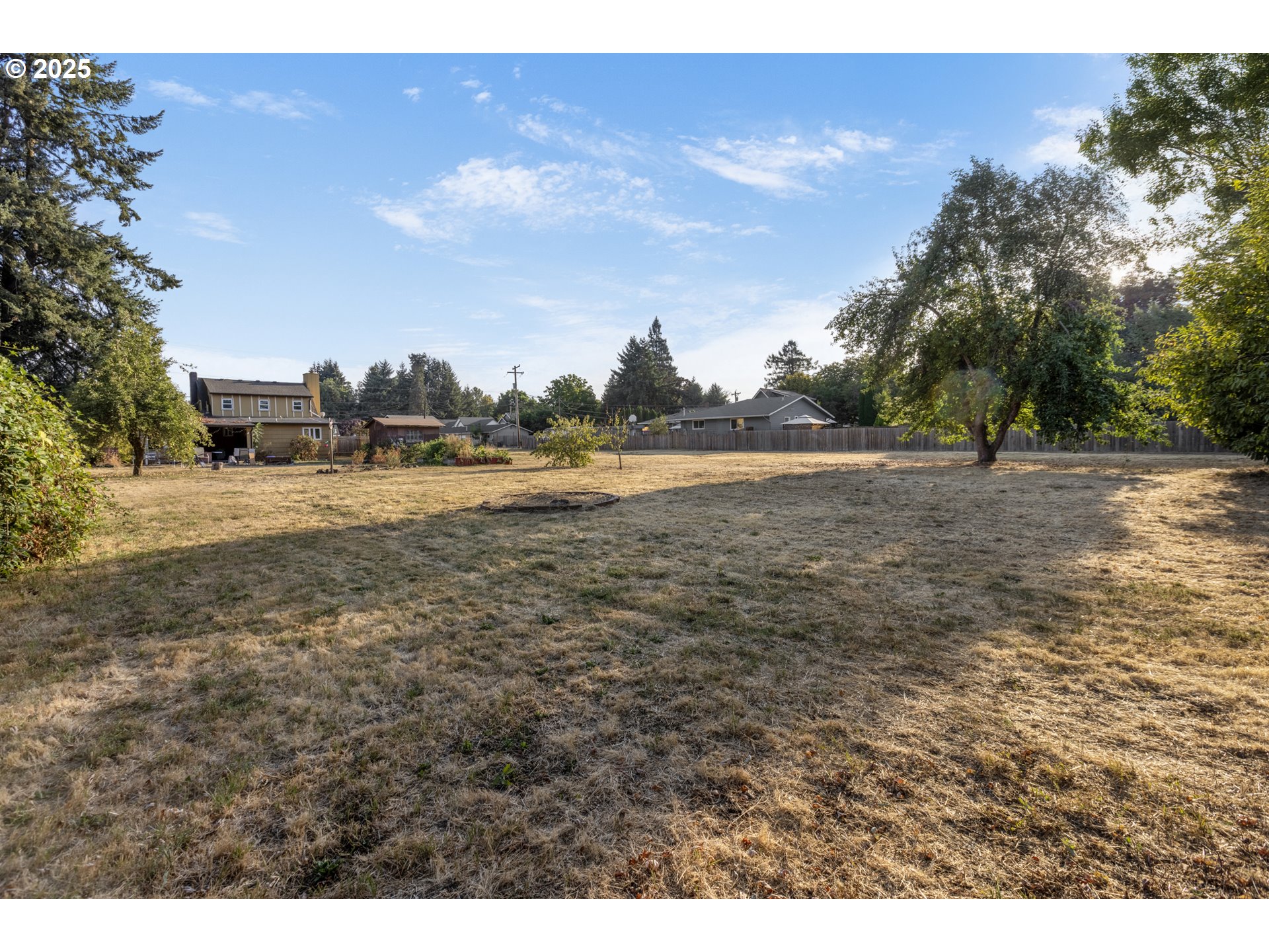 185 FERNDALE DR