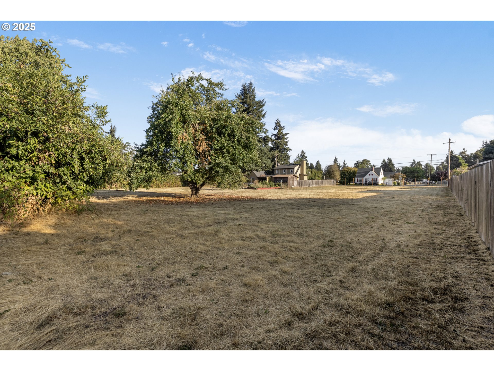 185 FERNDALE DR