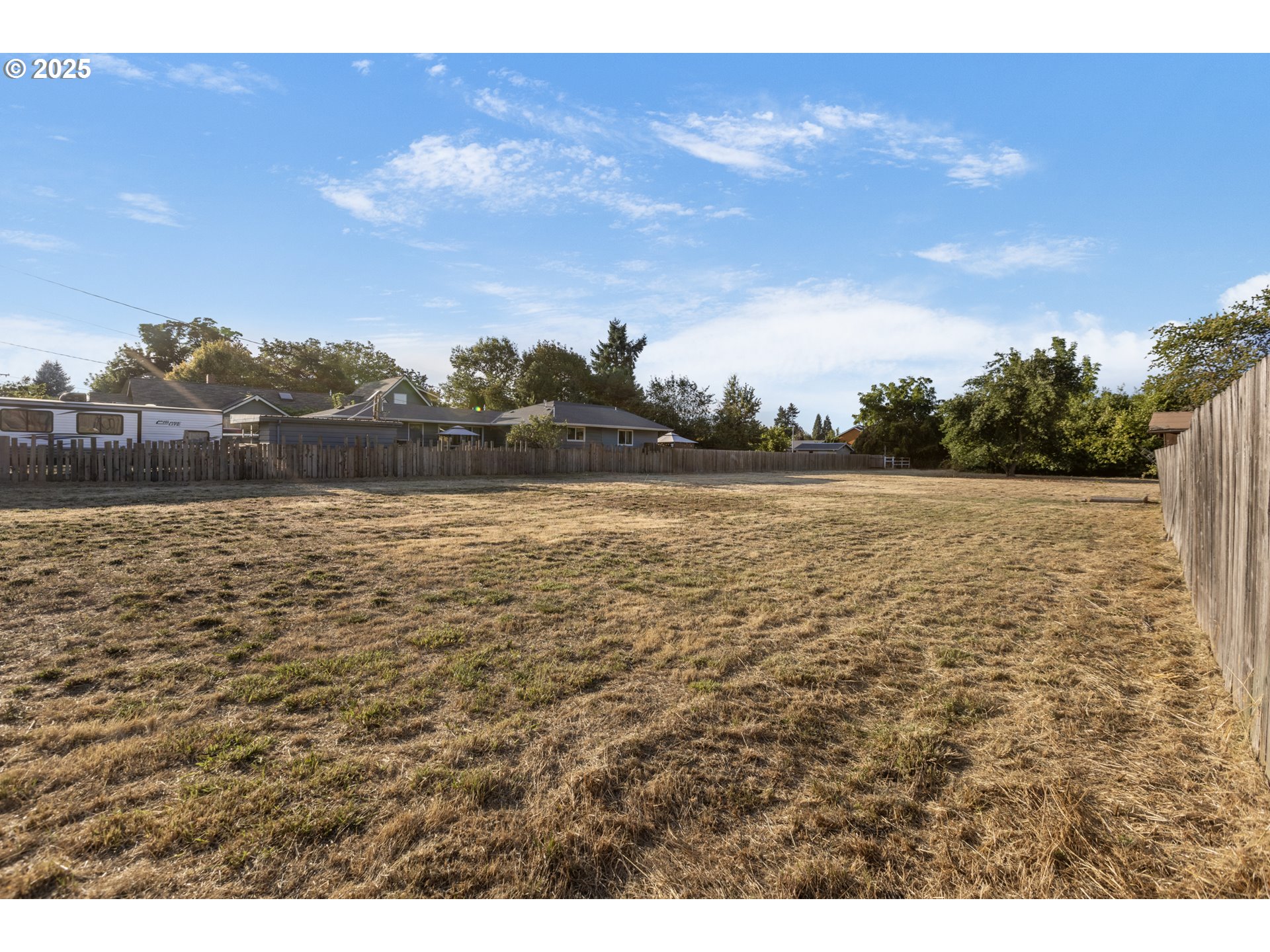 185 FERNDALE DR