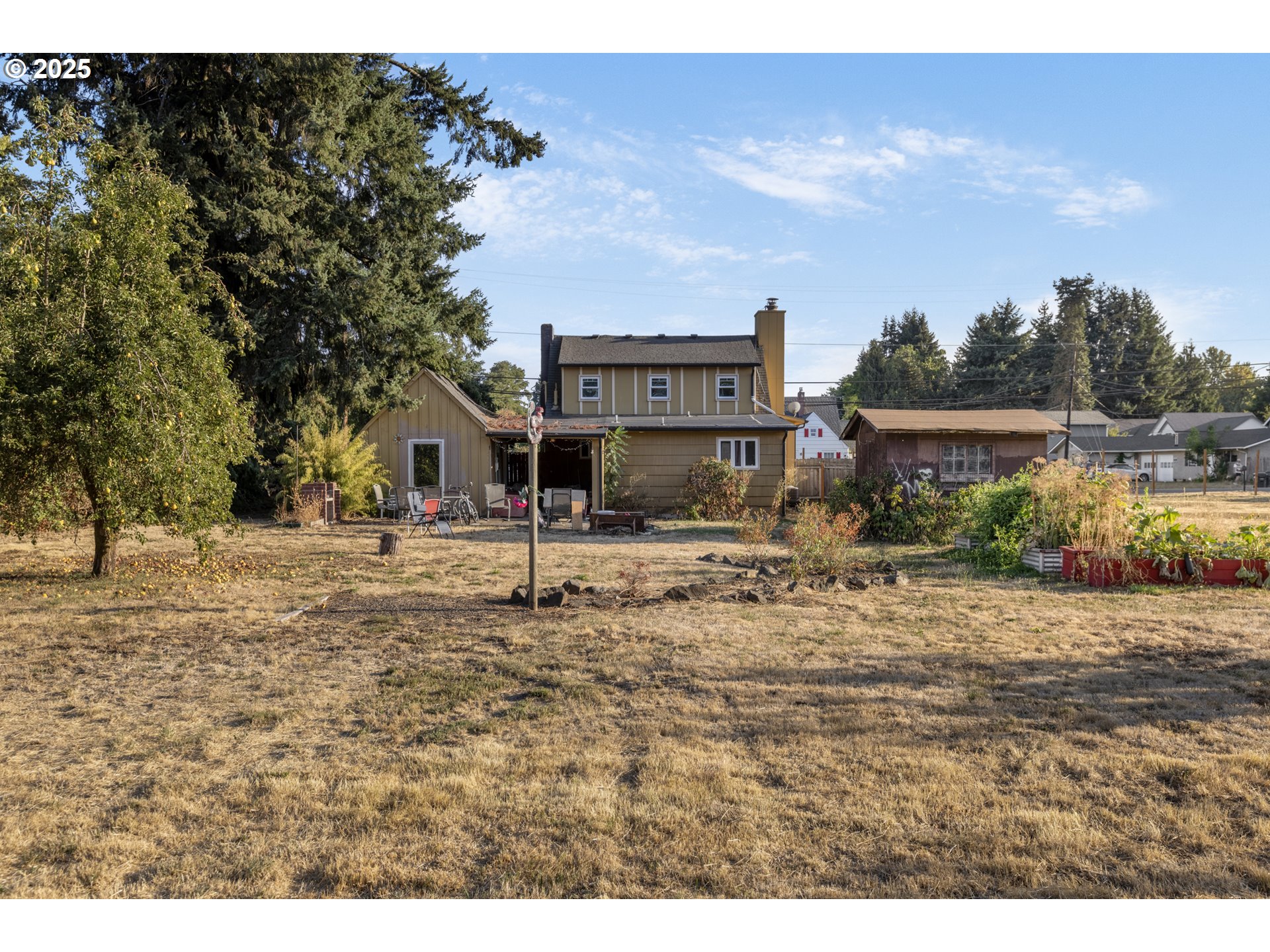185 FERNDALE DR