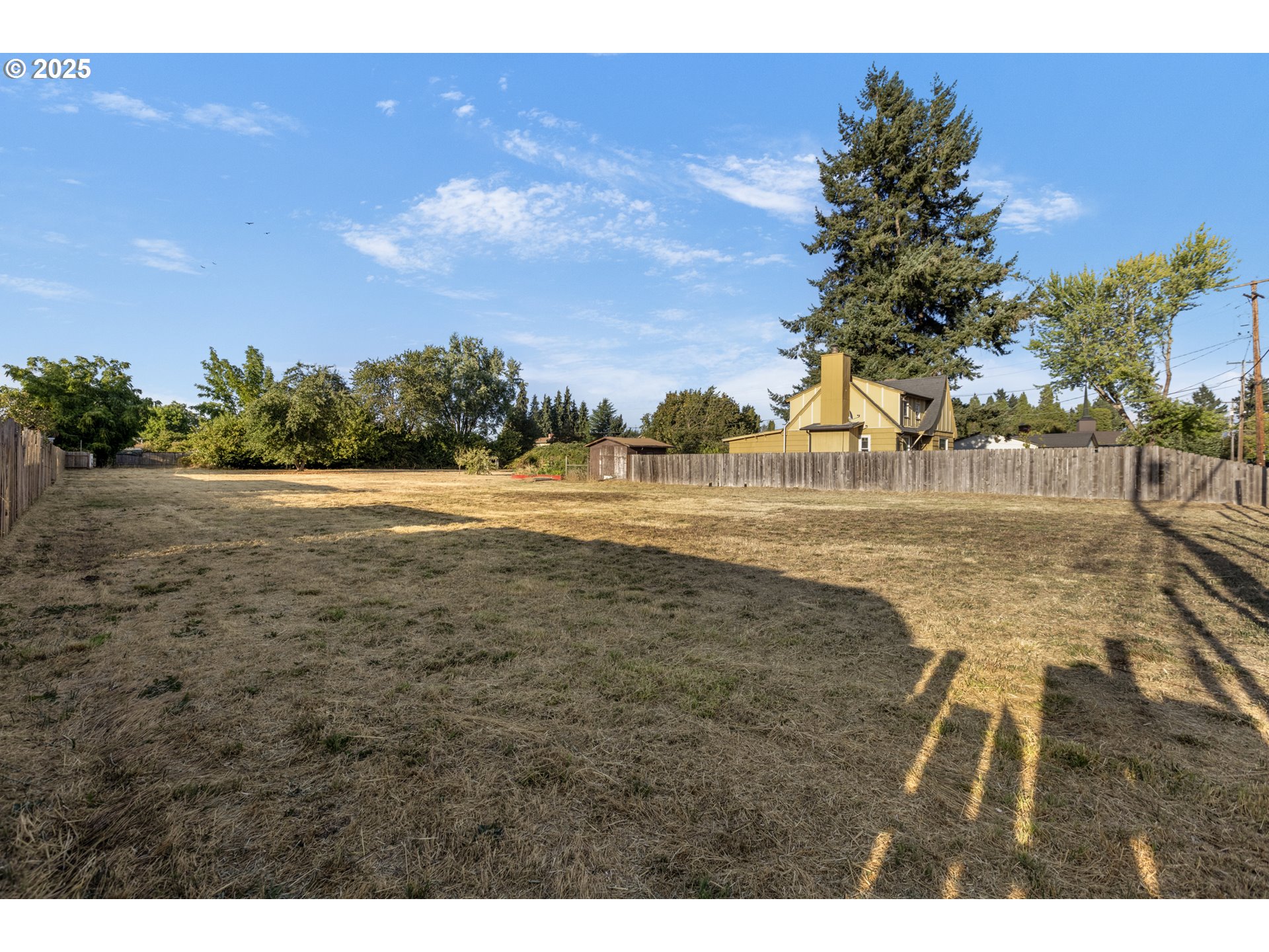 185 FERNDALE DR