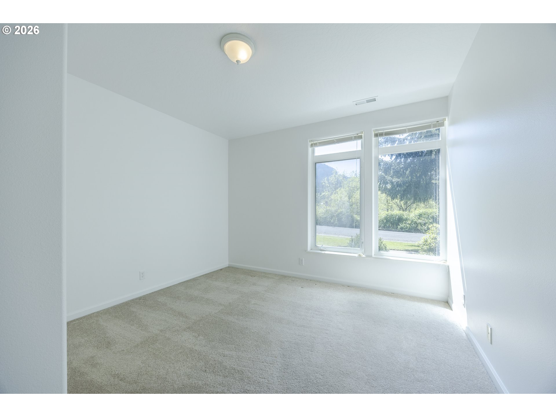 111 W 52ND AVE