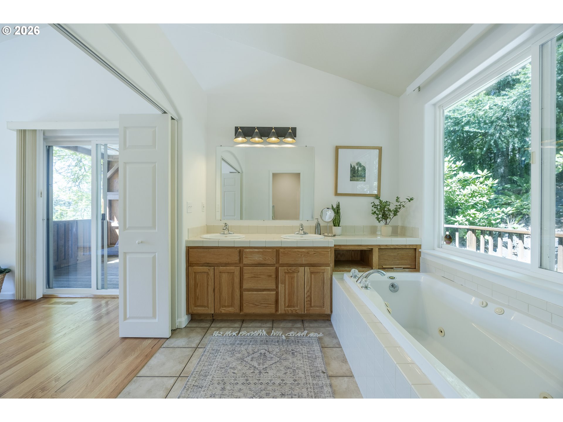 111 W 52ND AVE