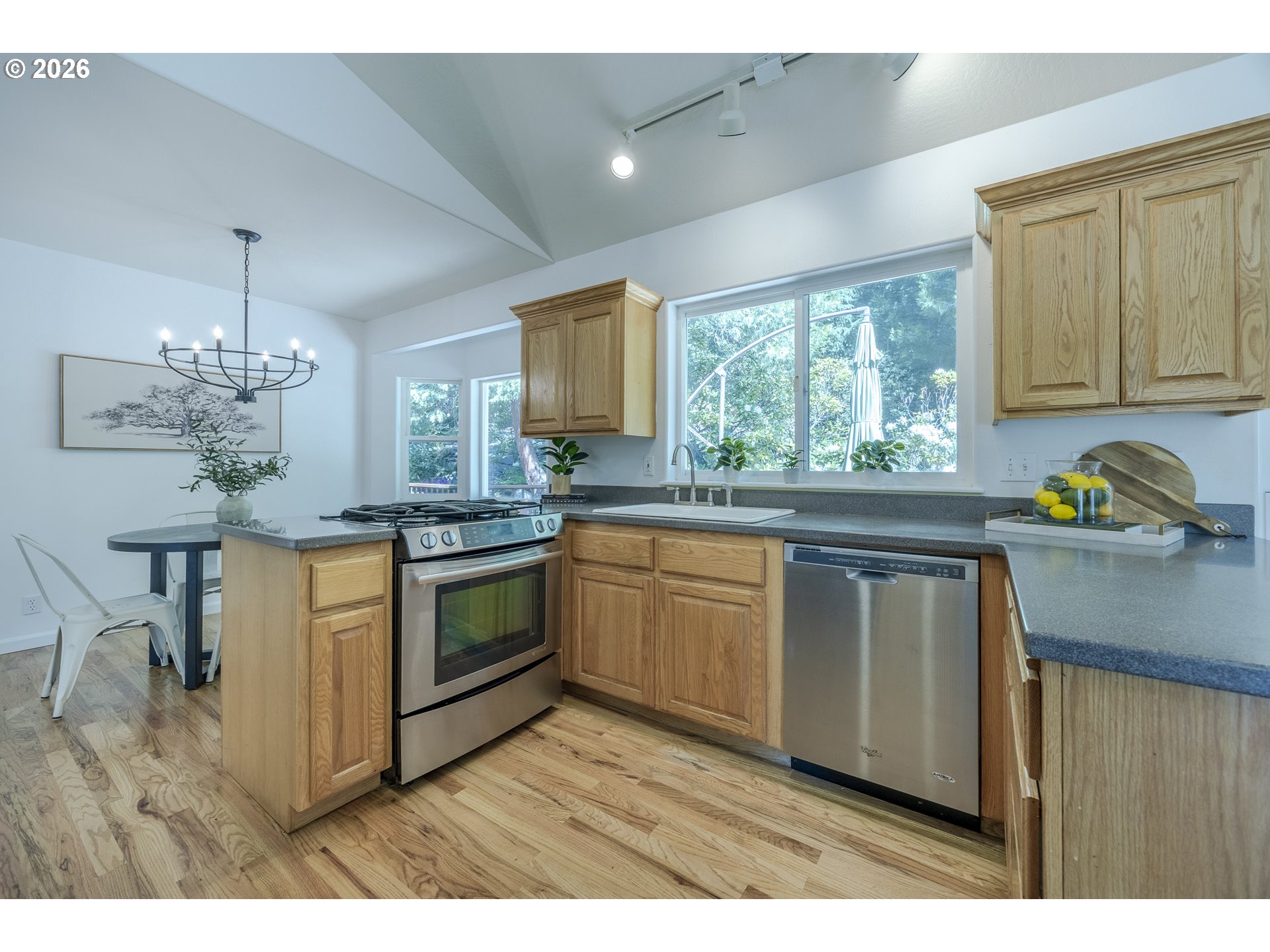 111 W 52ND AVE