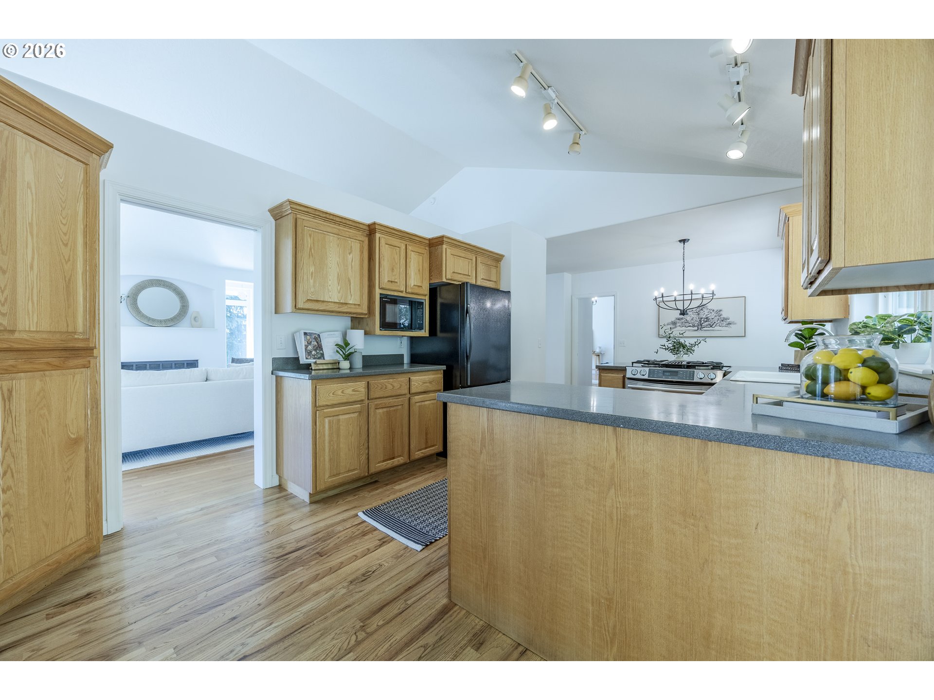 111 W 52ND AVE