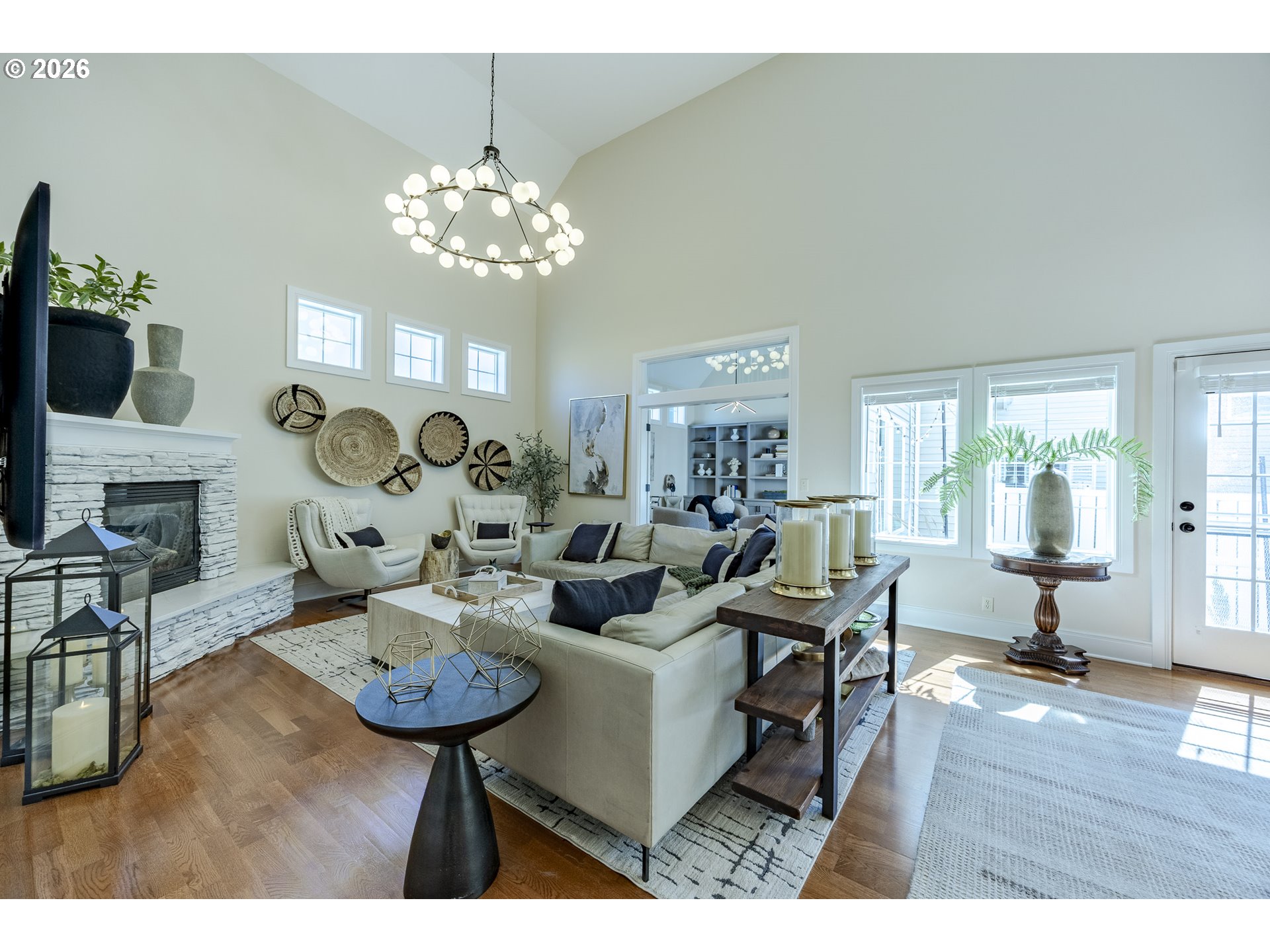 439 COVEY LN