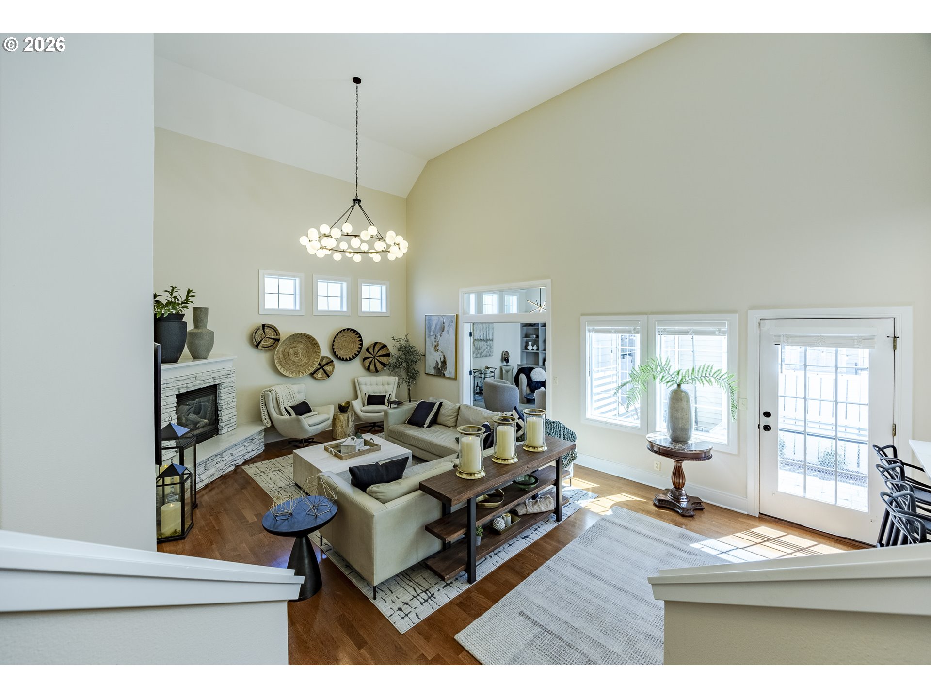 439 COVEY LN