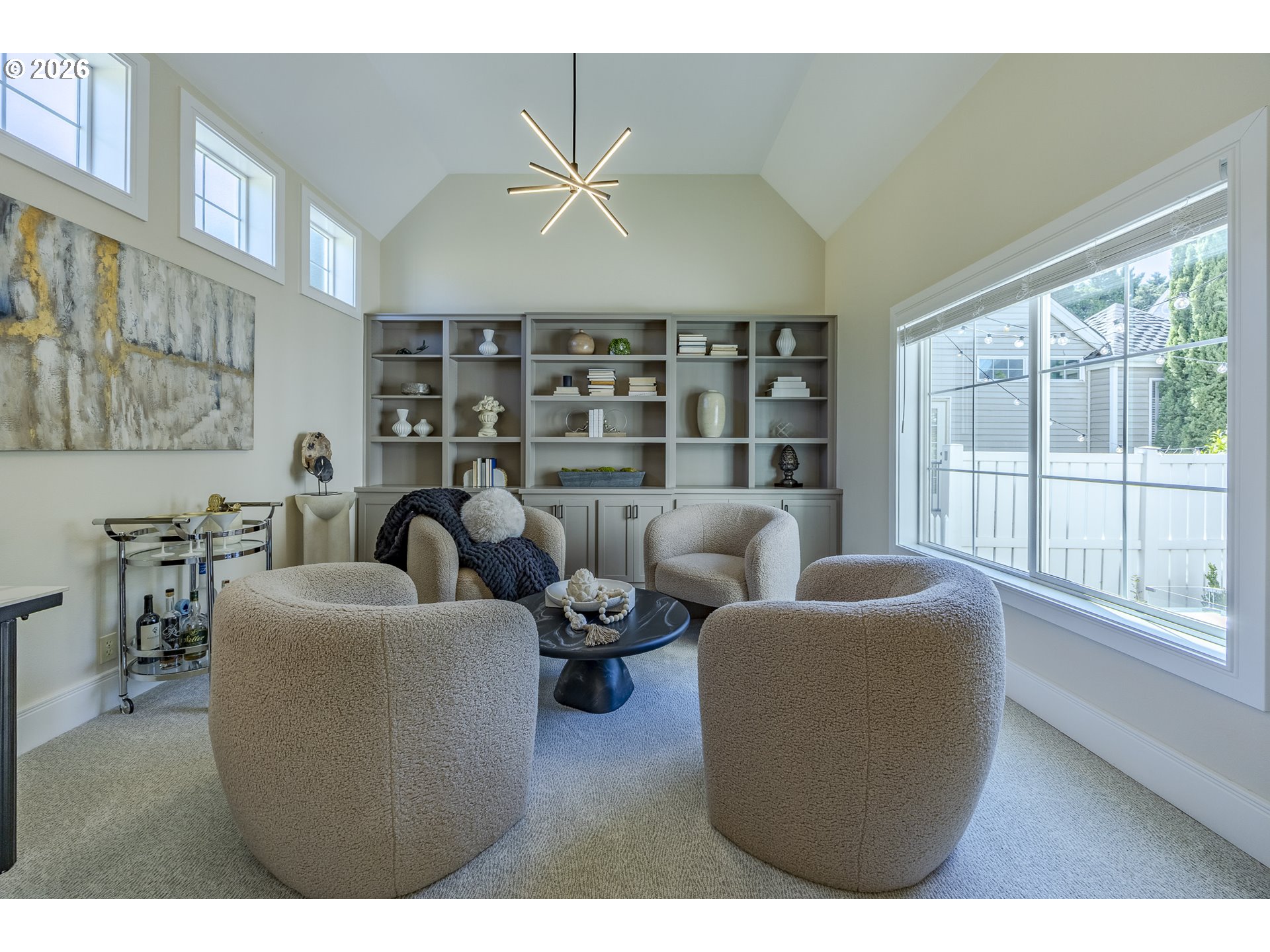 439 COVEY LN