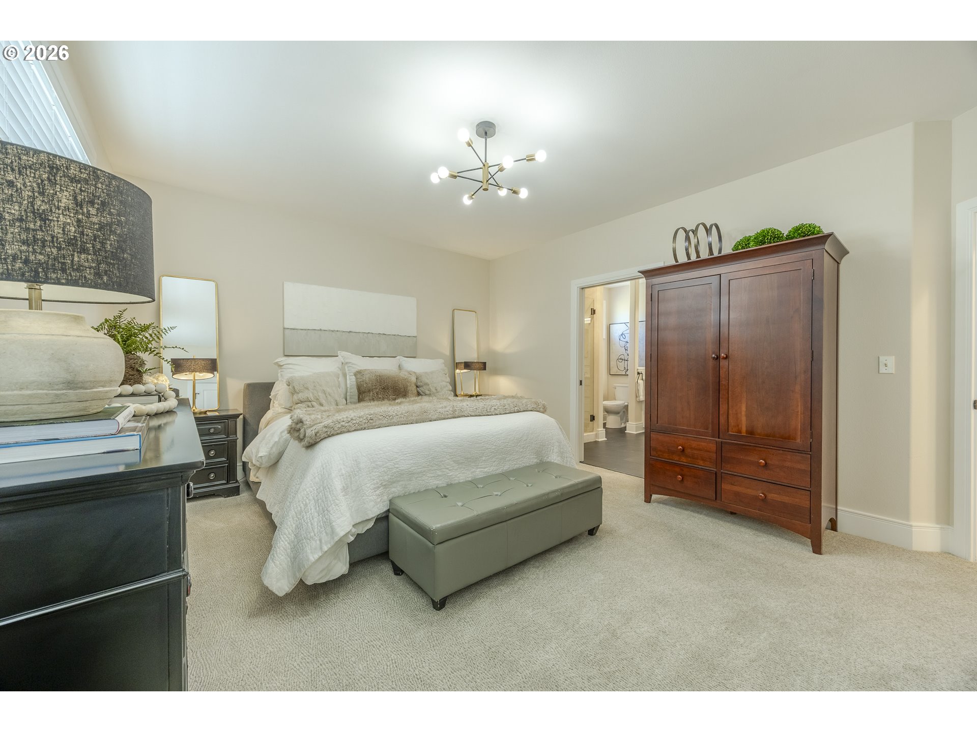 439 COVEY LN