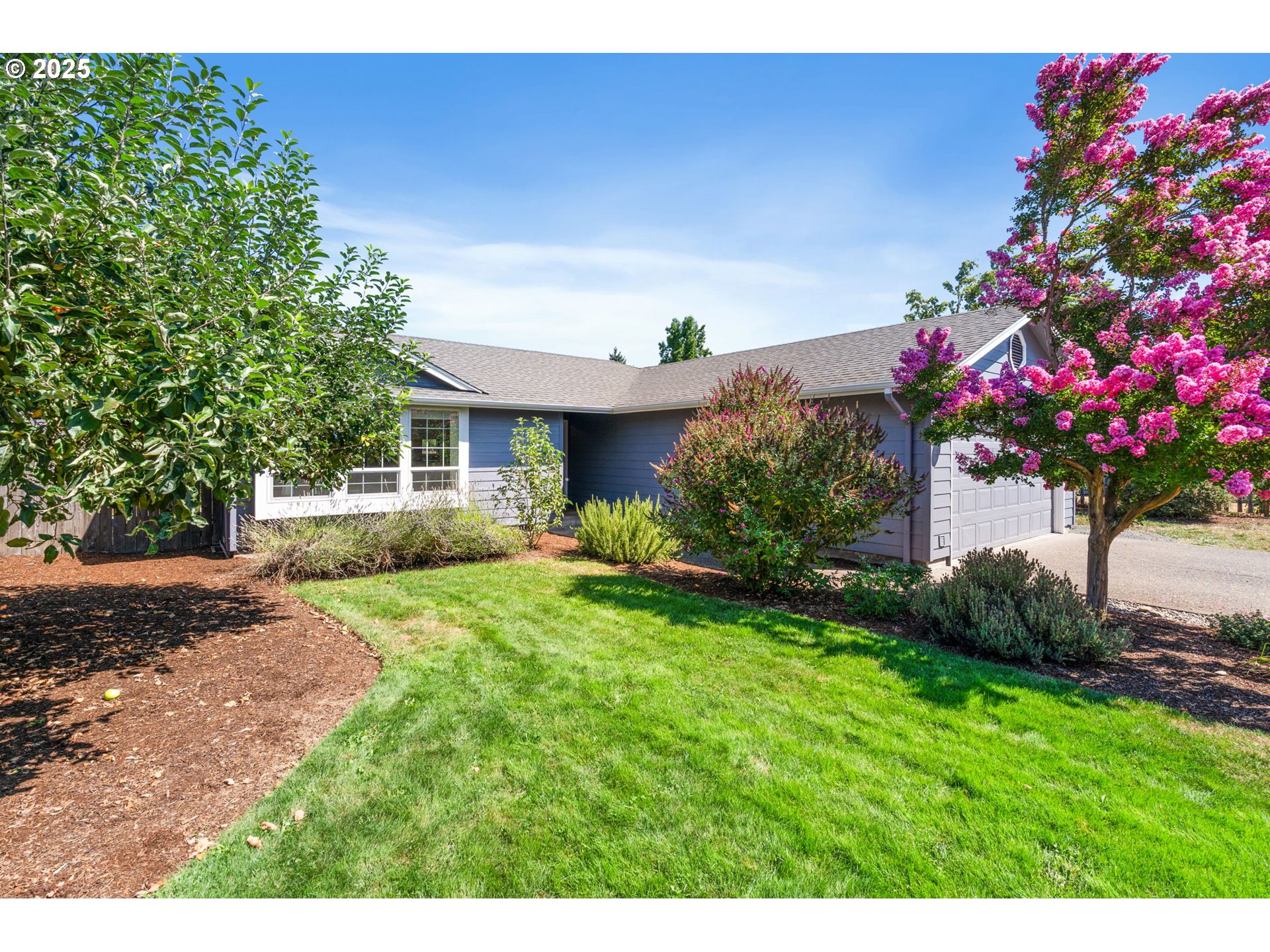 757 ARCADIA DR