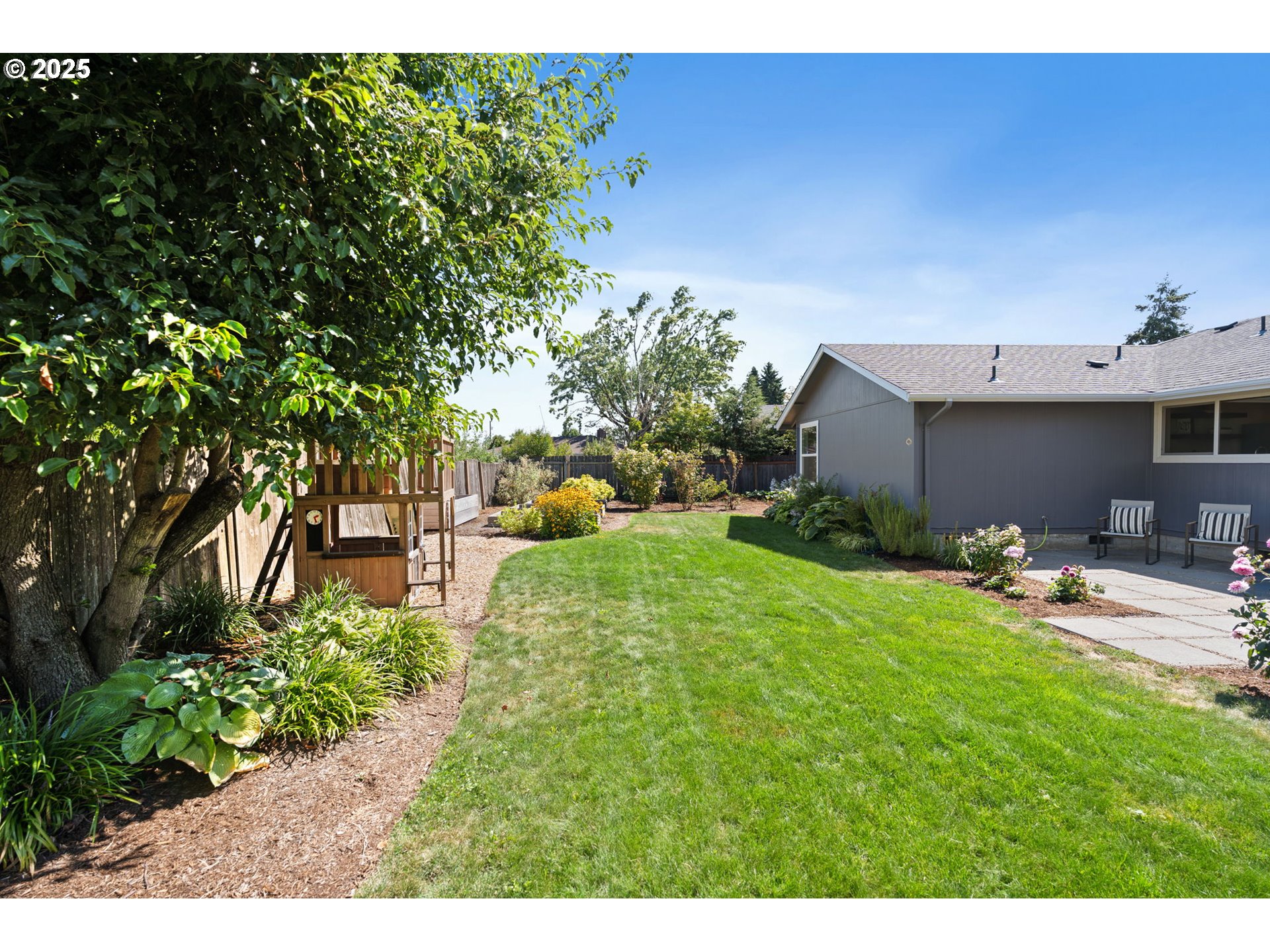 757 ARCADIA DR