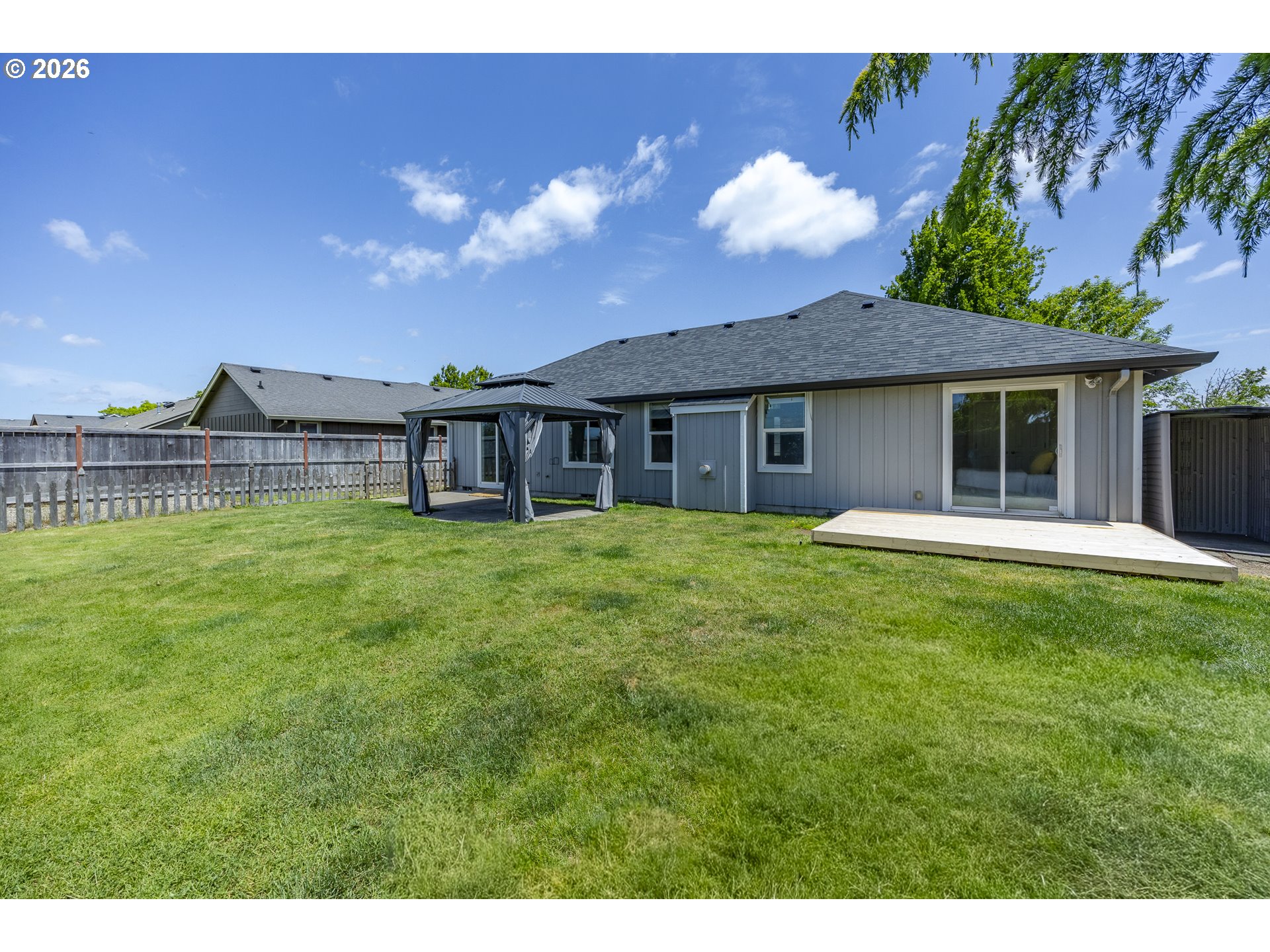 1580 IRON HORSE RD