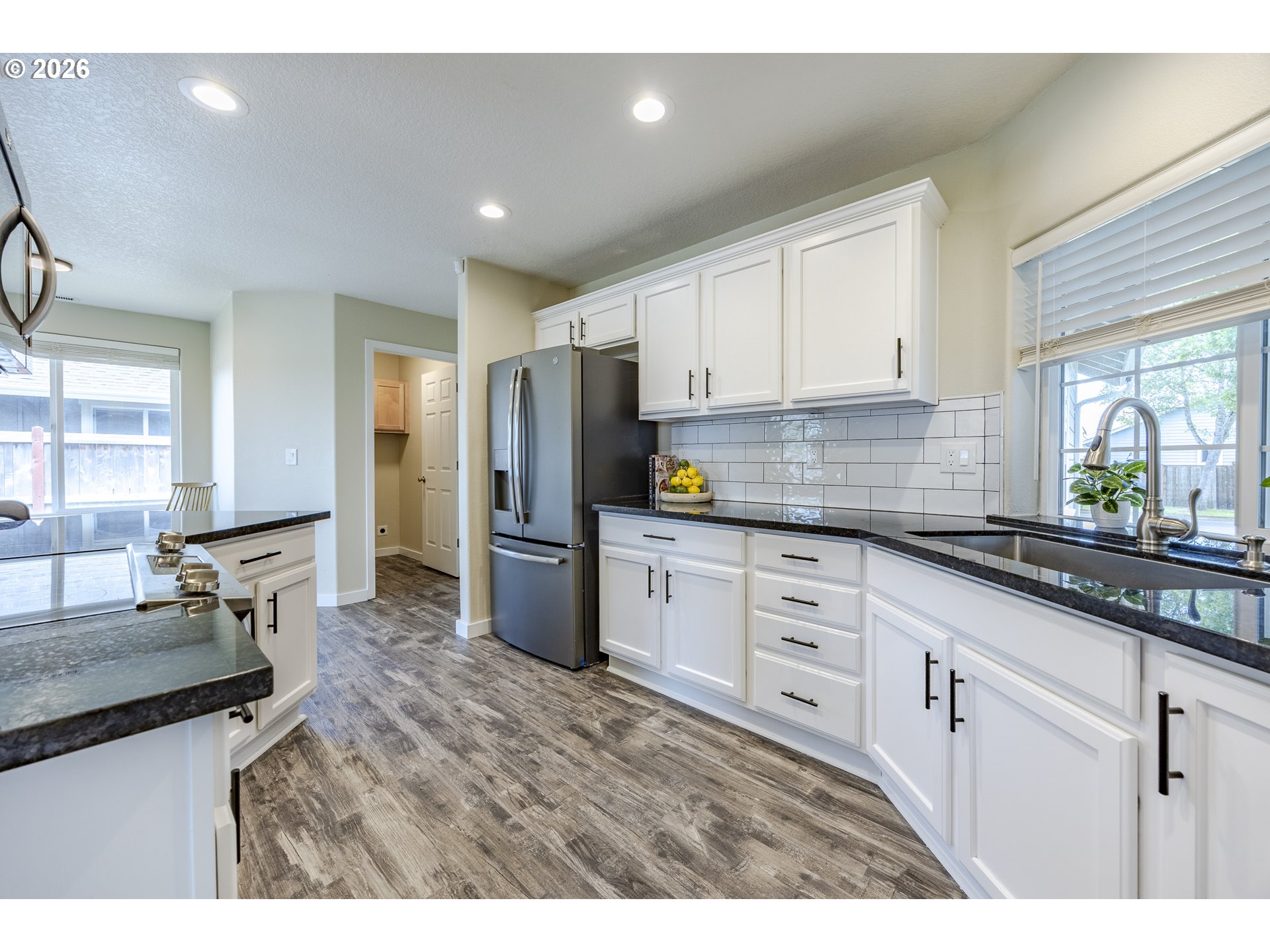1580 IRON HORSE RD