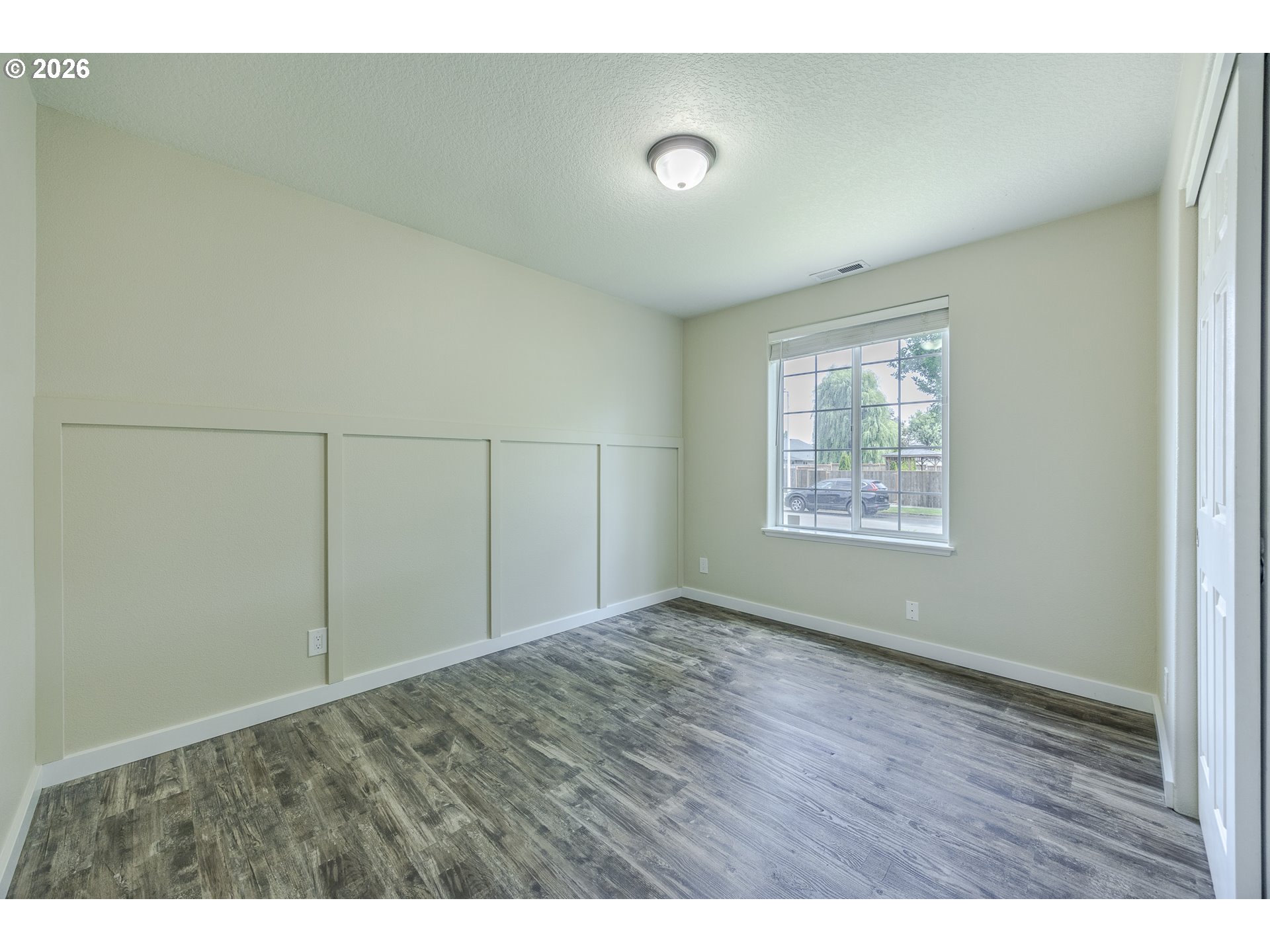 1580 IRON HORSE RD