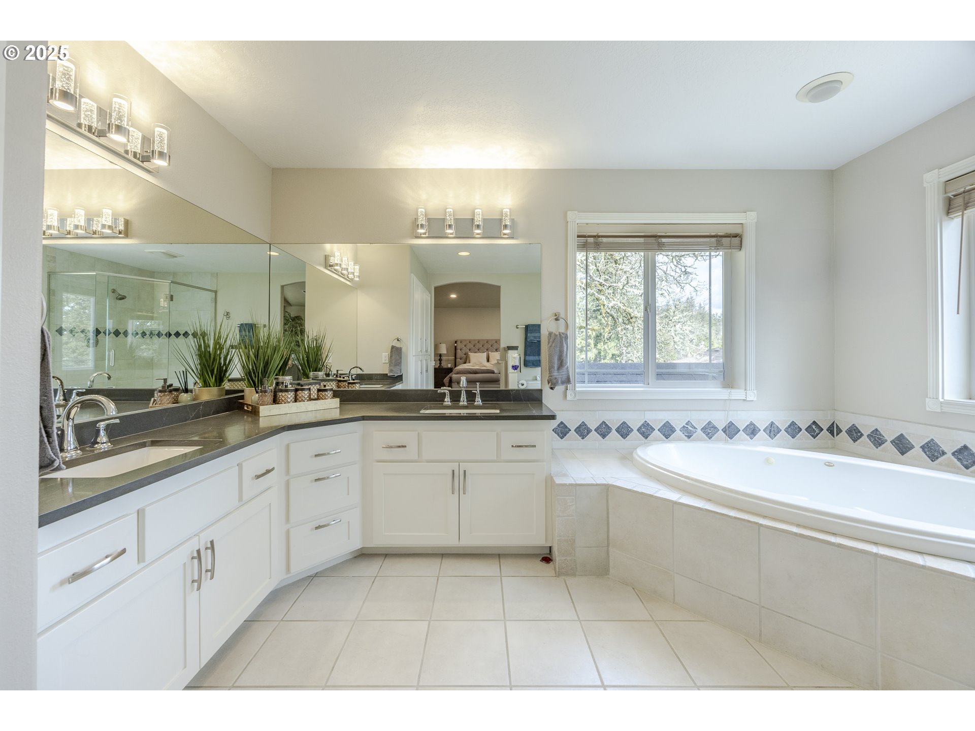 1947 WOODSON LOOP