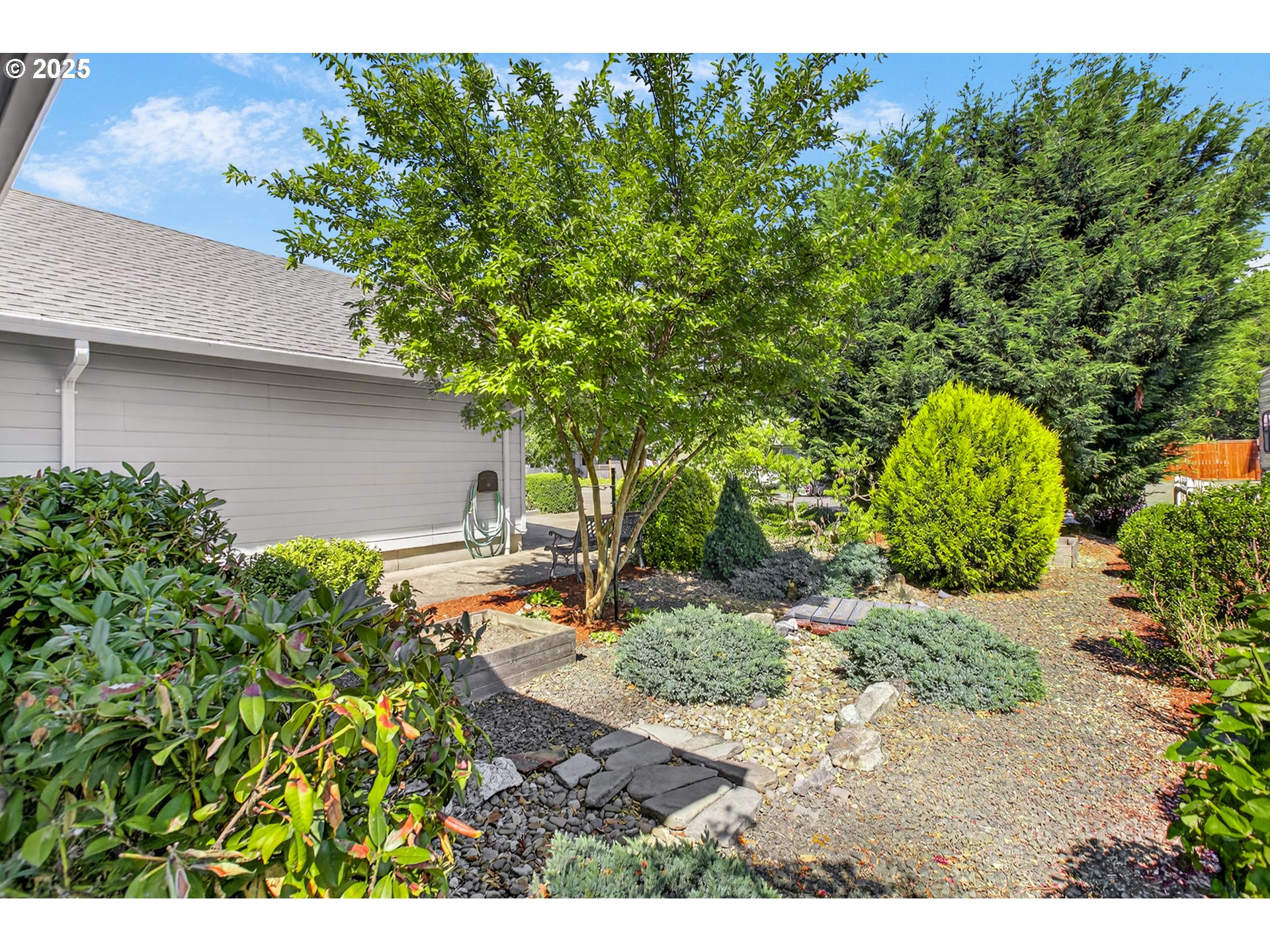 1740 LABONA DR