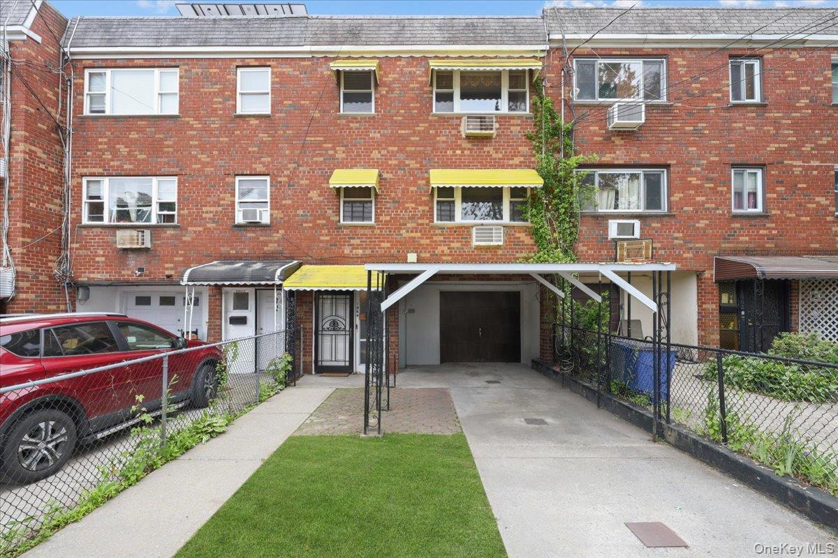 1964 Burke Avenue