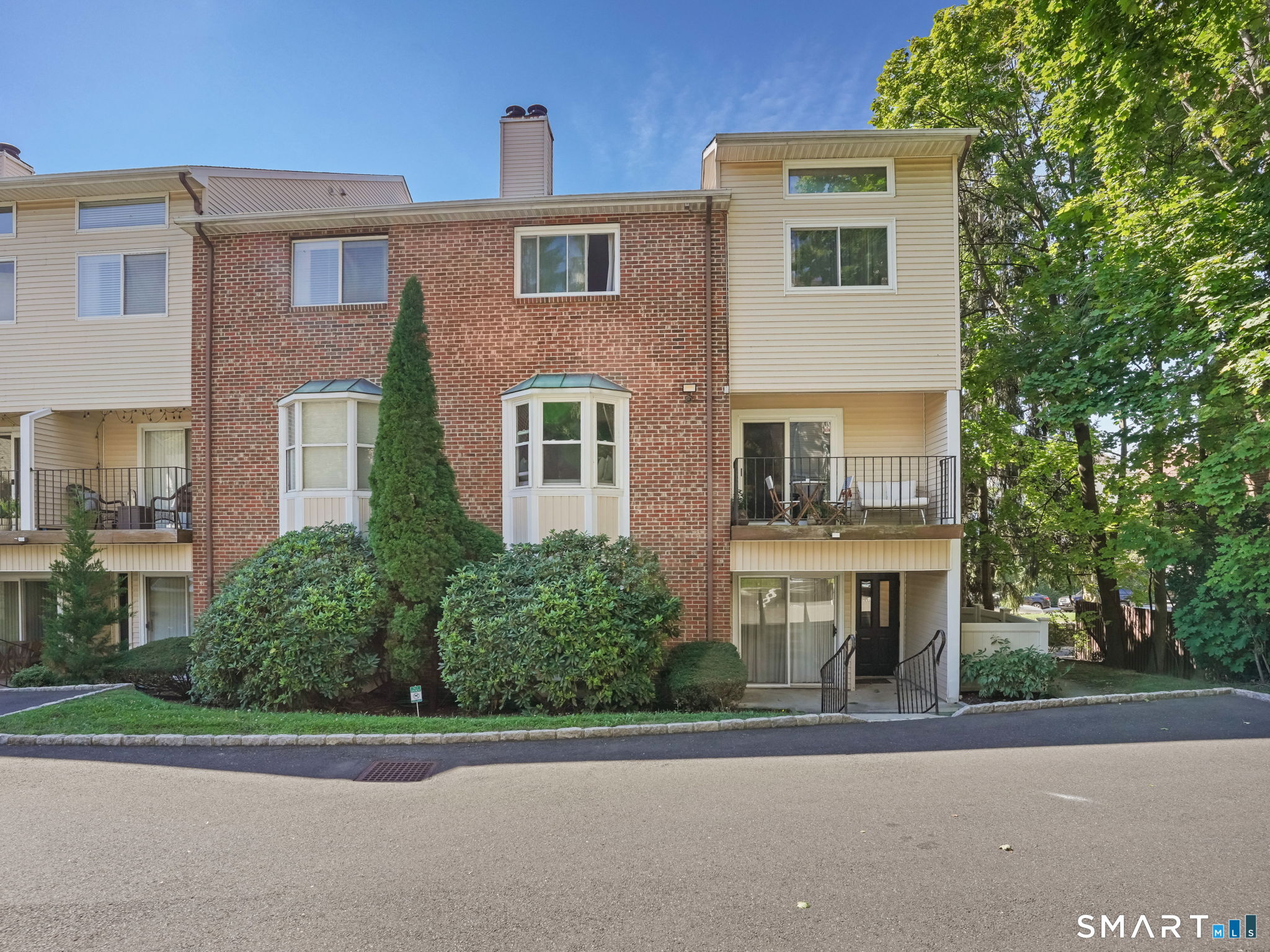 170 Forest Street Unit: 9