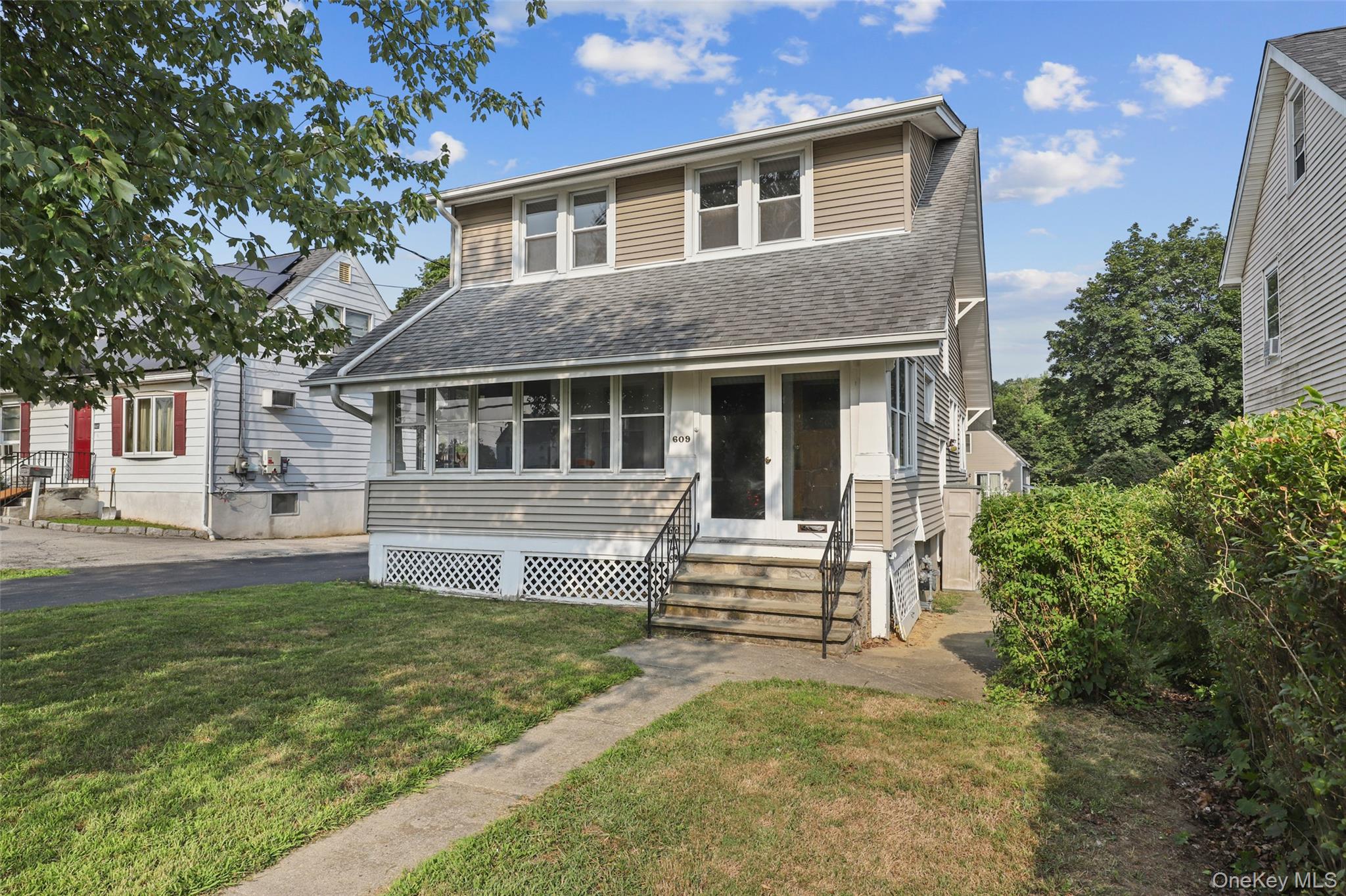 609 Ridge Street