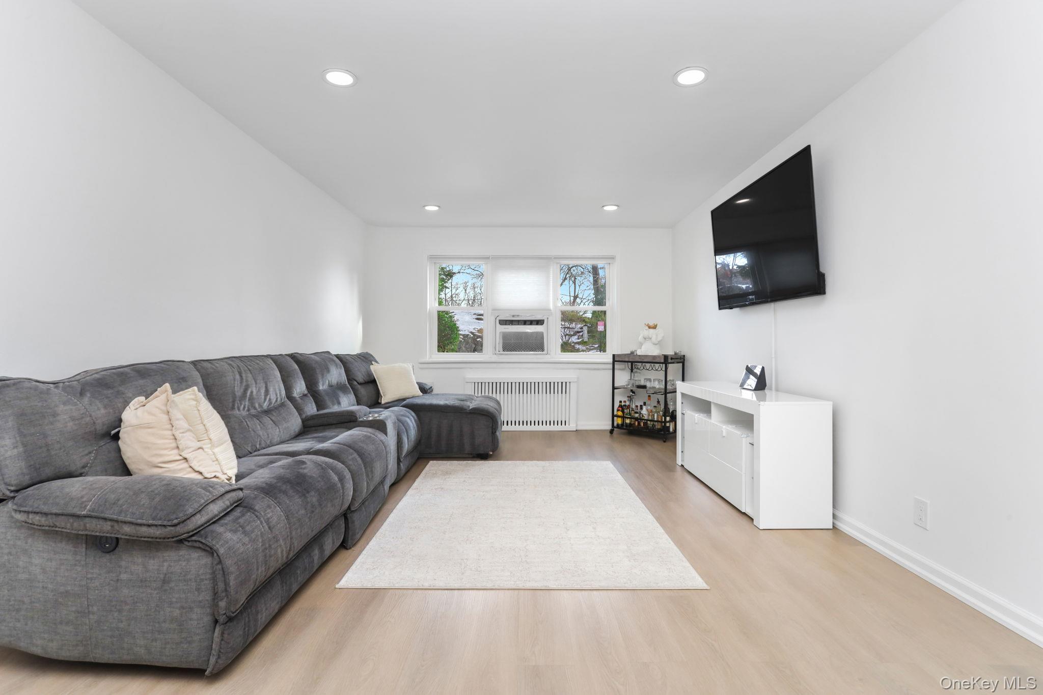 450 Pelham Road Unit: 1C